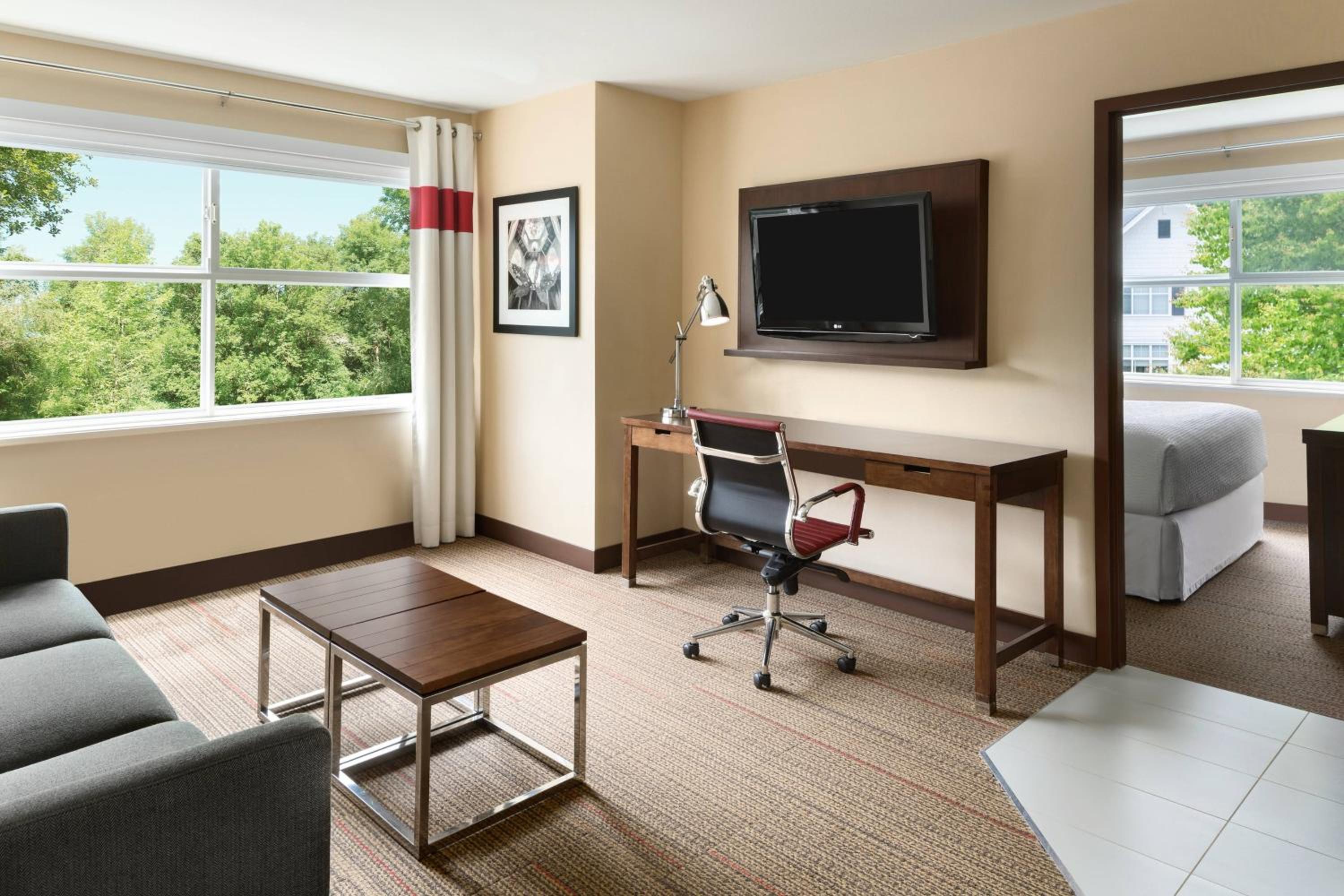 One-Bedroom Queen Suite - Photo 1