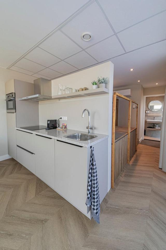 Studio with Terrace - Photo 4