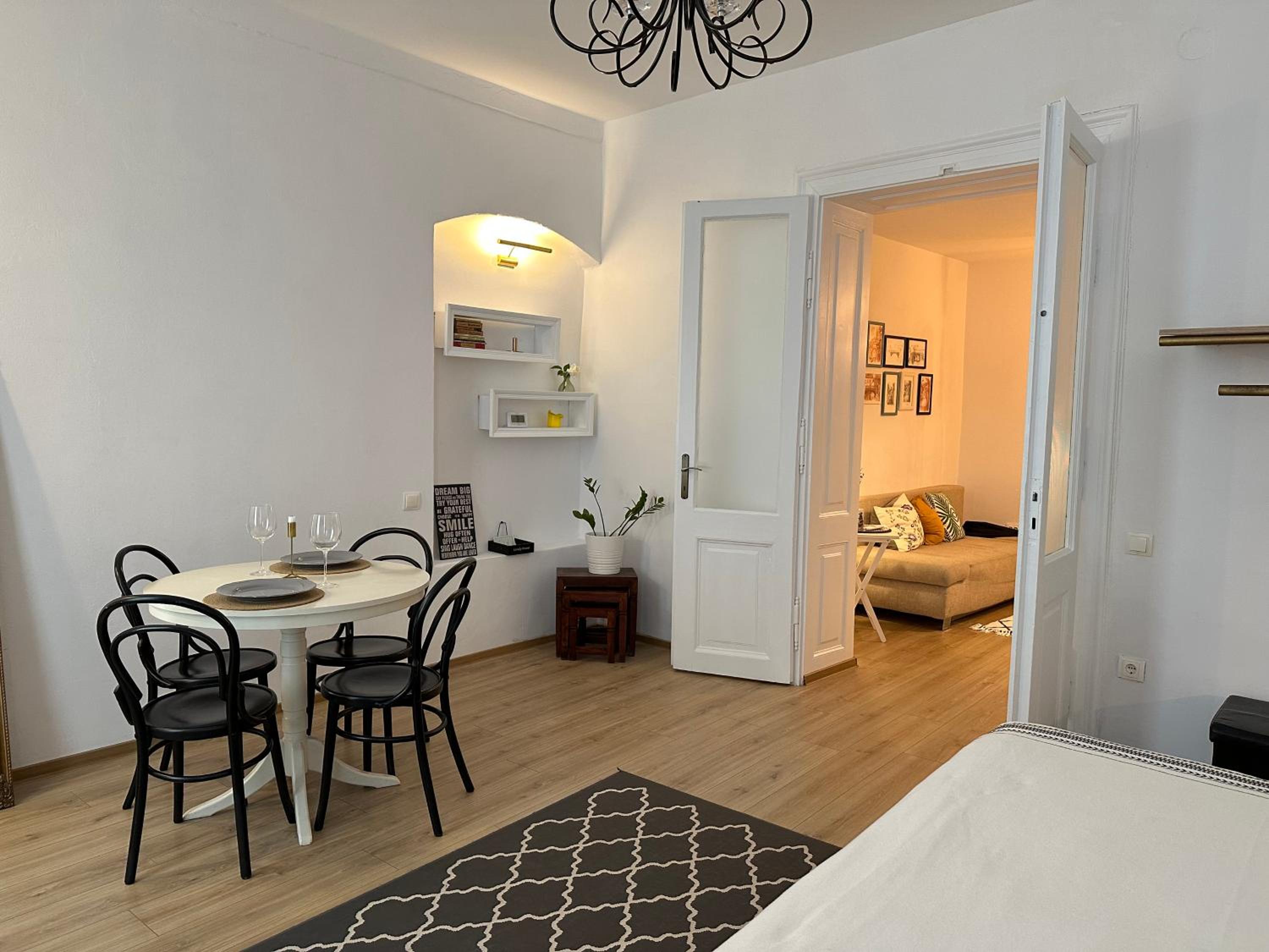 Deluxe Apartment