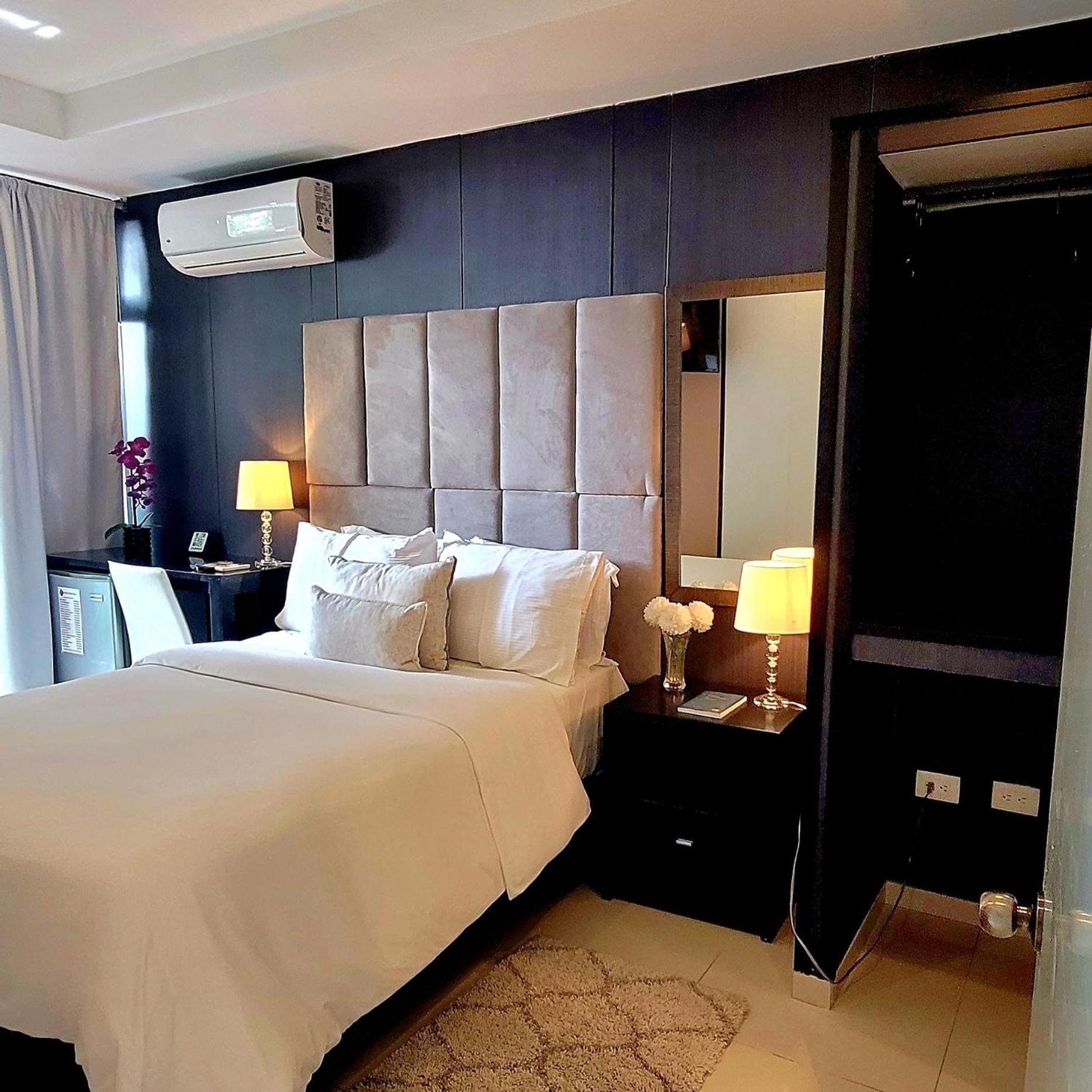 Deluxe Double Room with Shower