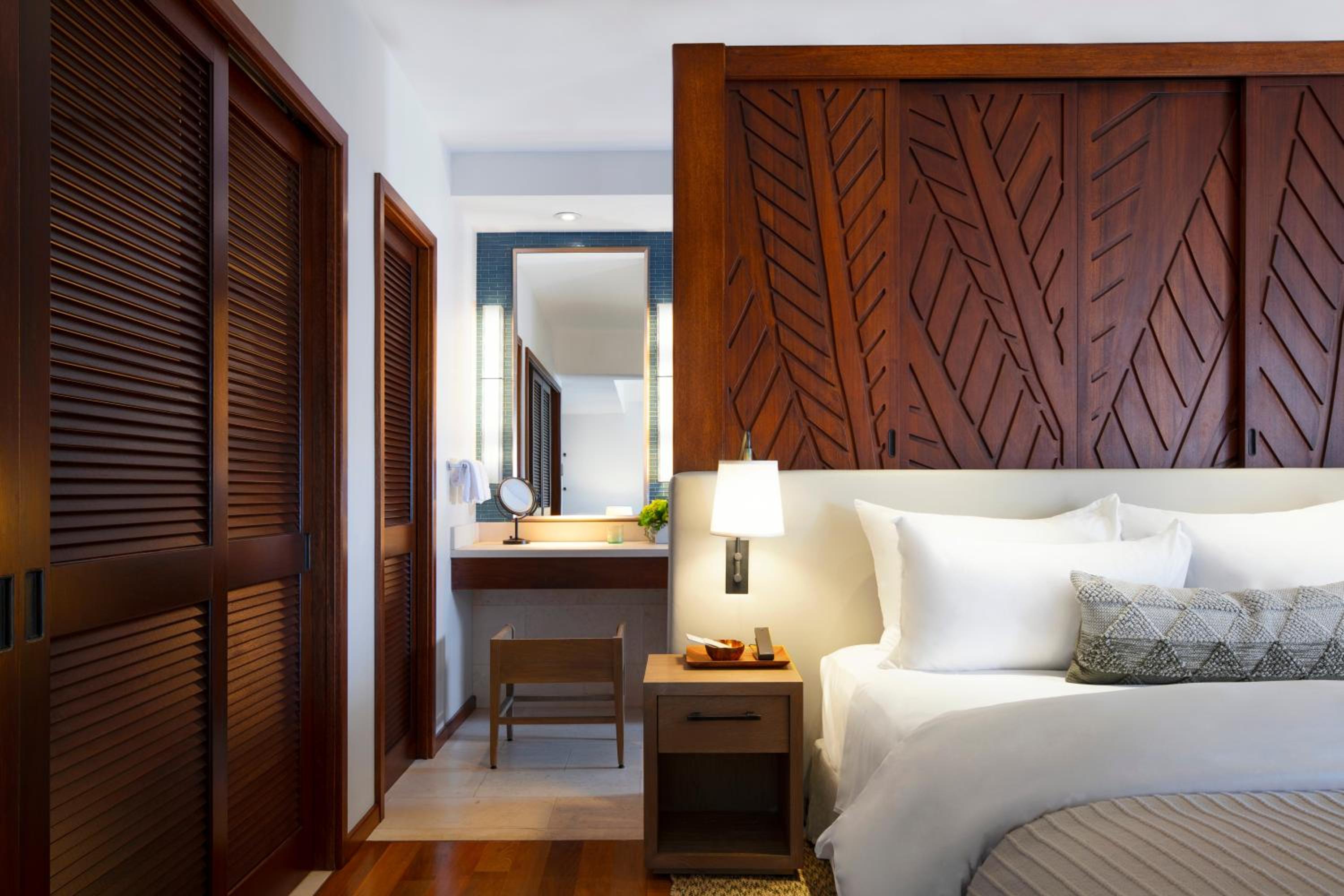 Ocean View Deluxe Suite