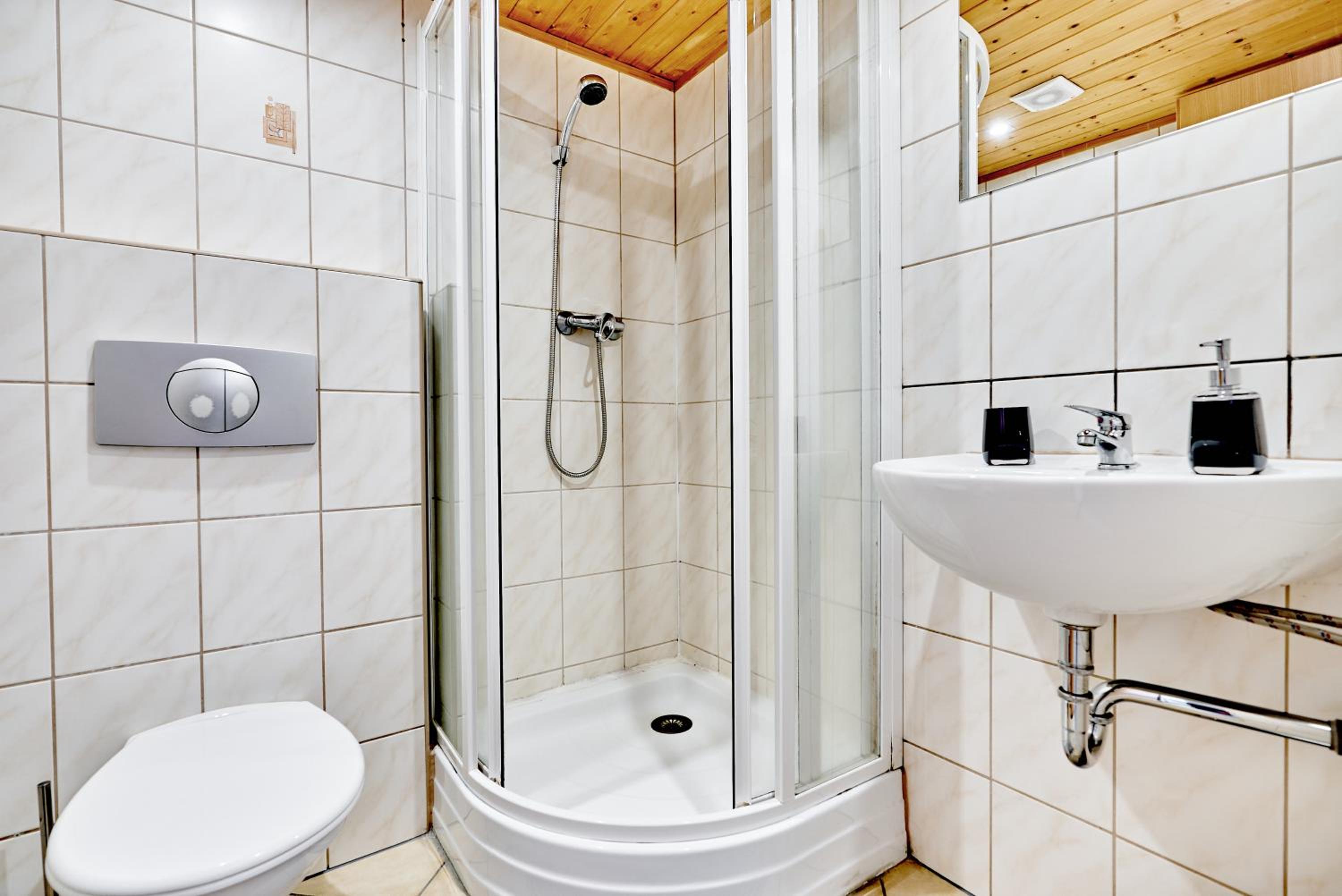 Double Room with Private Bathroom photo 3