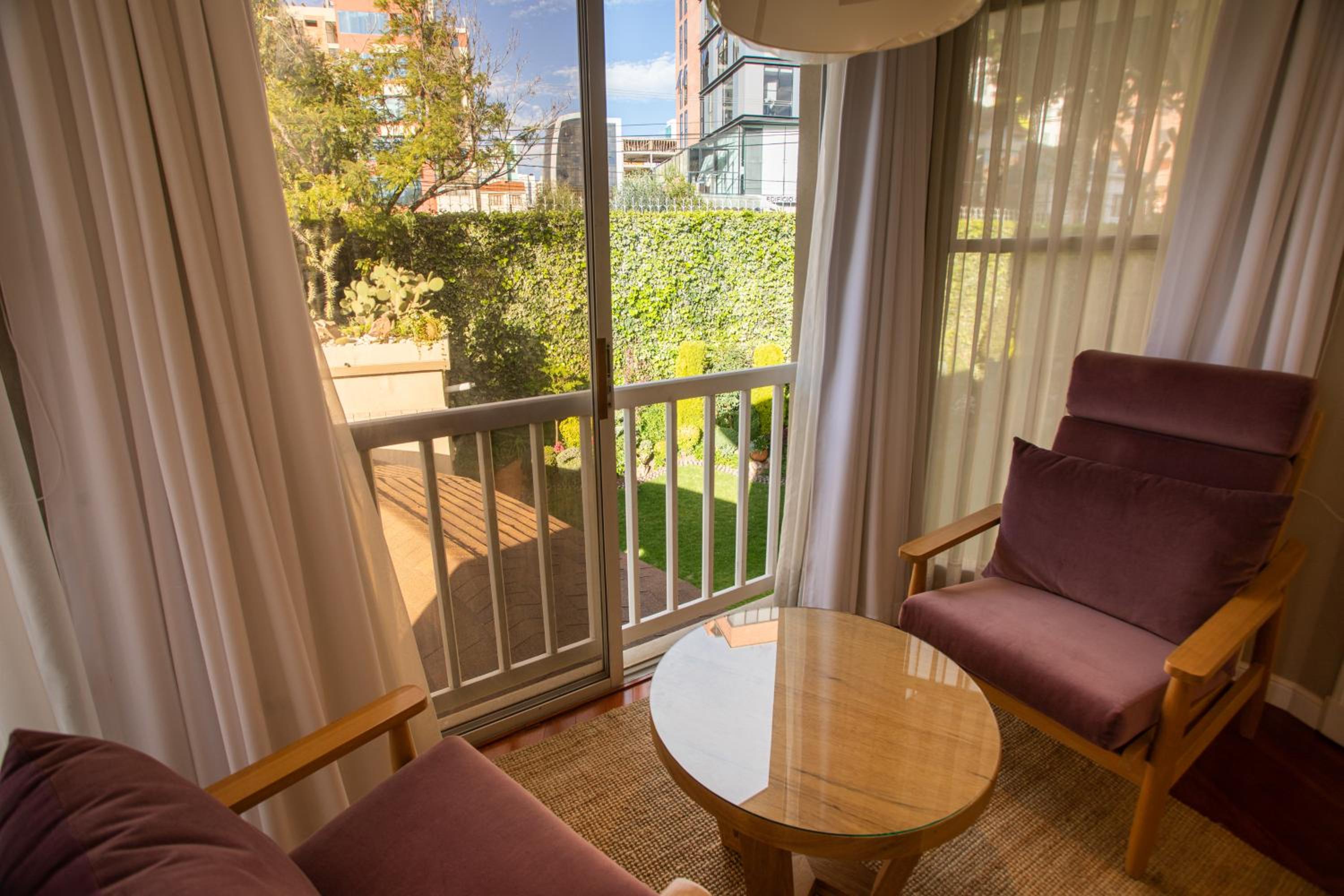 Junior Suite with Garden View photo 3