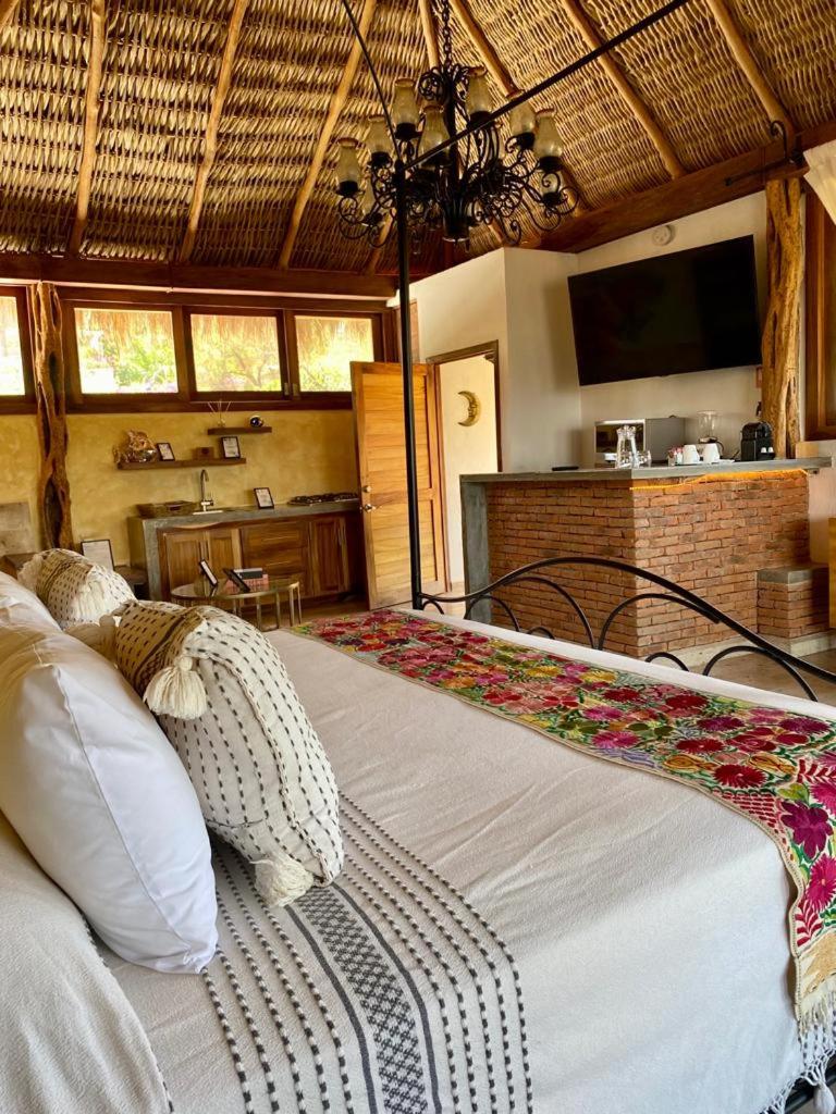 Suite Palapa Lake View - Photo 15