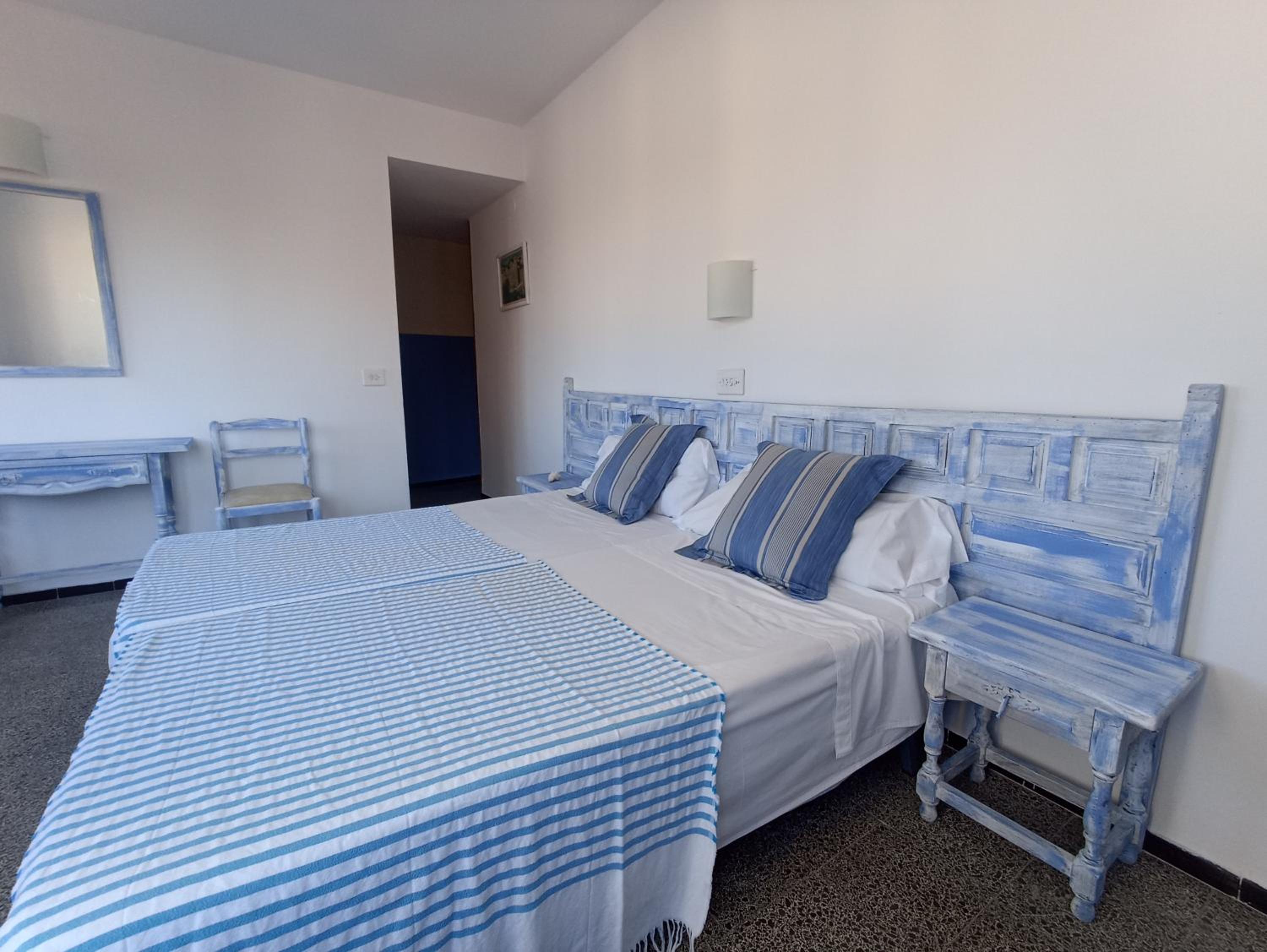 Double Room with Balcony photo 3