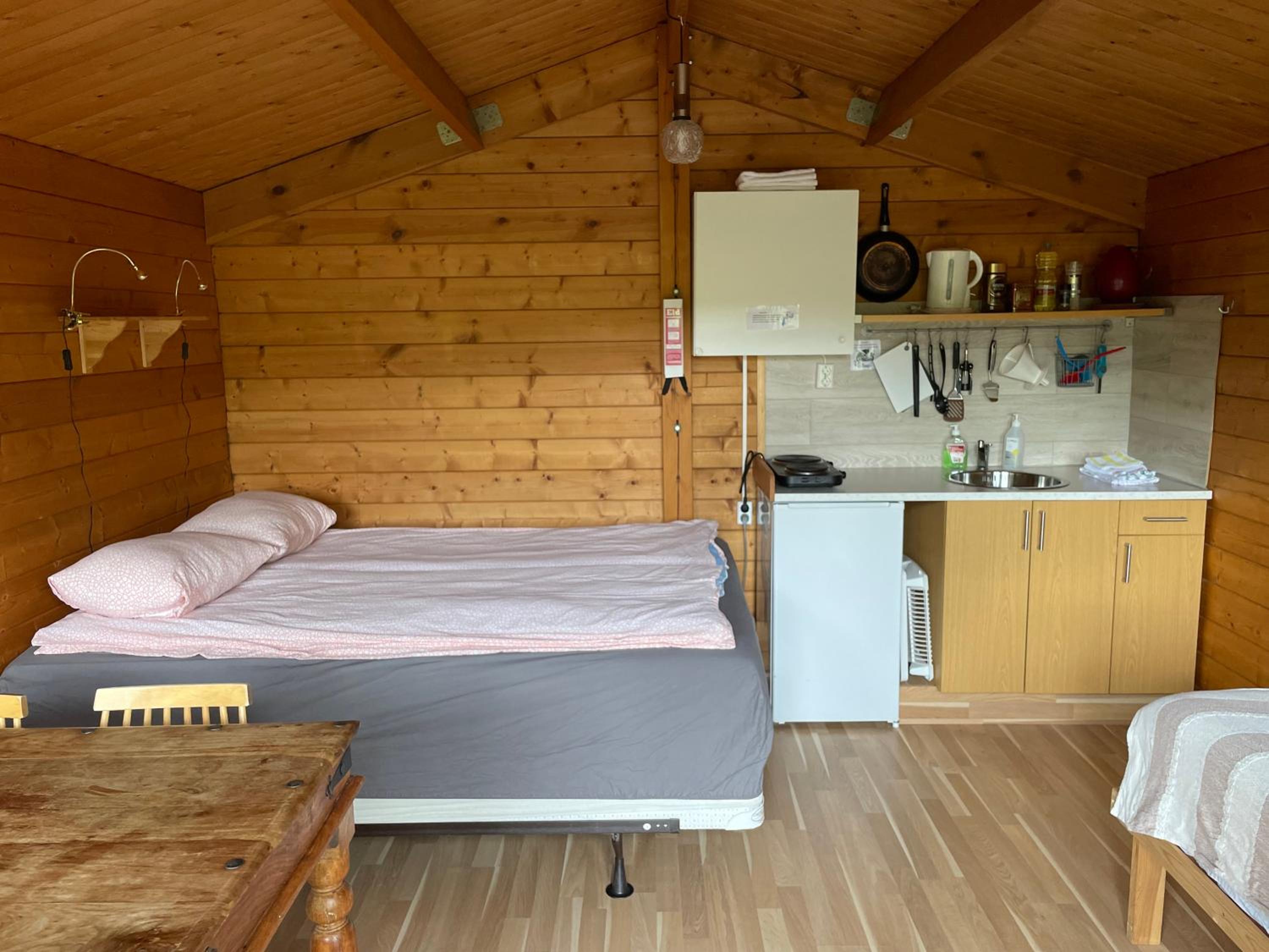 Economy cottage with Shared Bathroom photo 3
