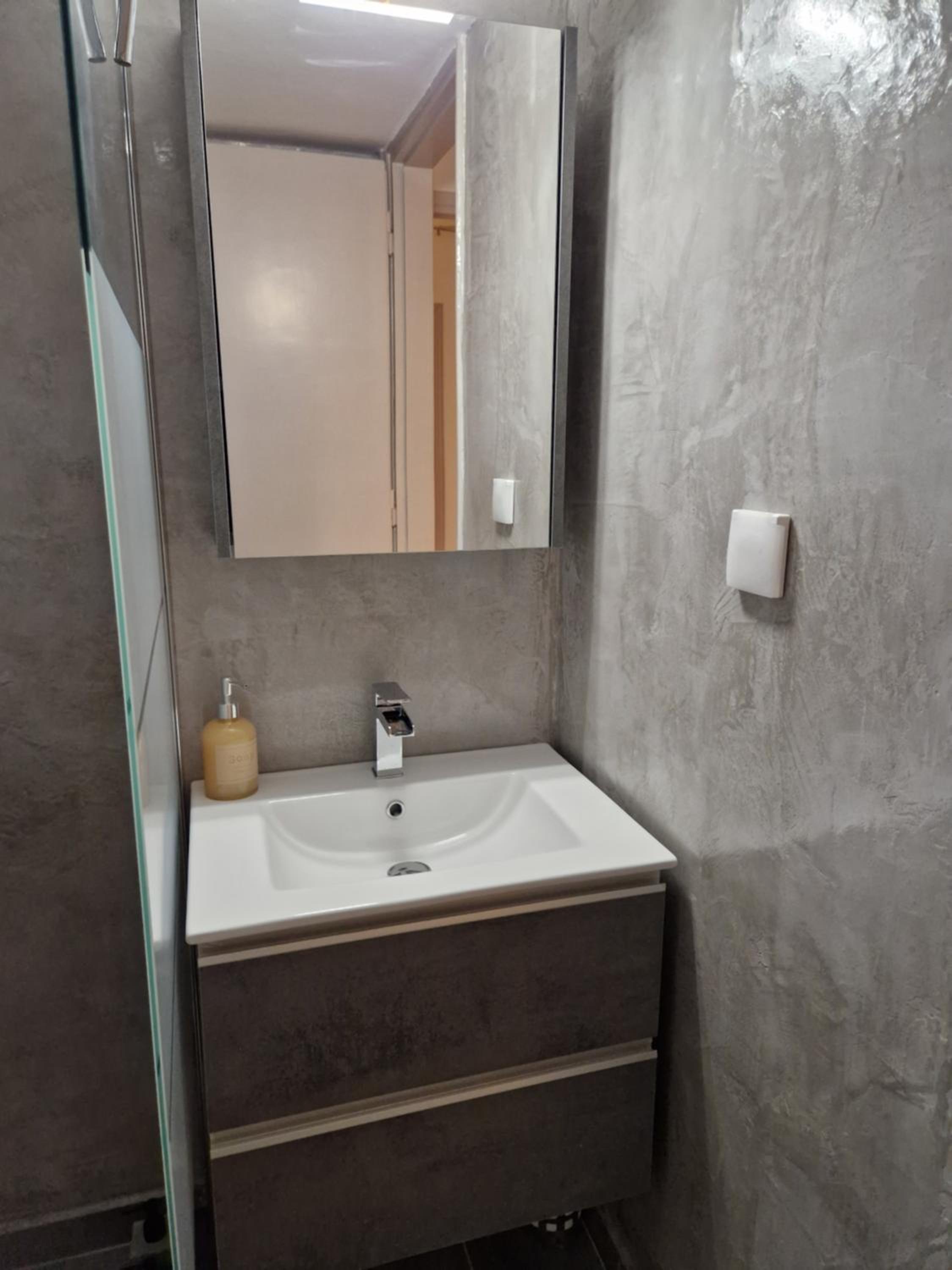 Apartment - Photo 20