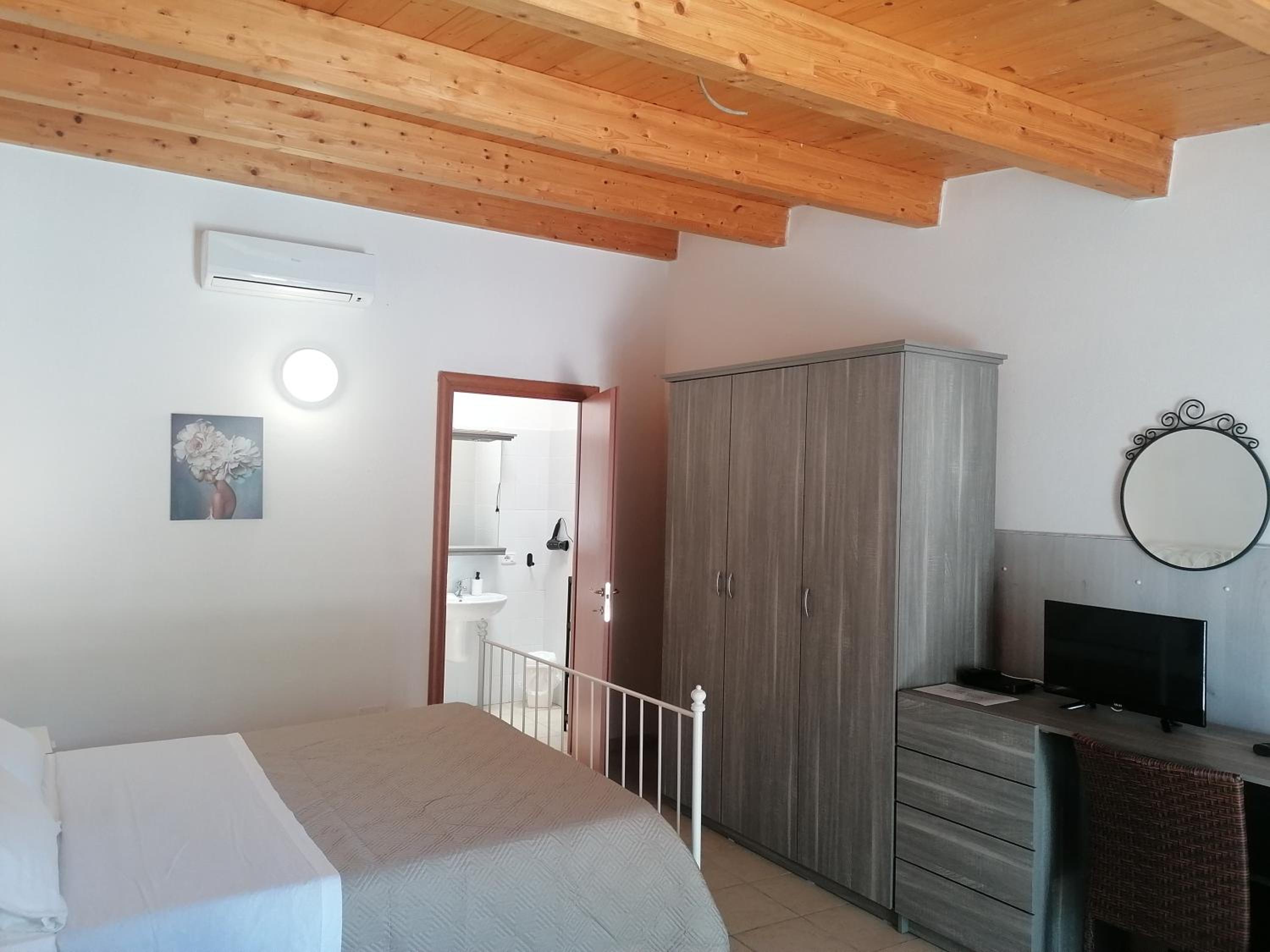 Double Room photo 3