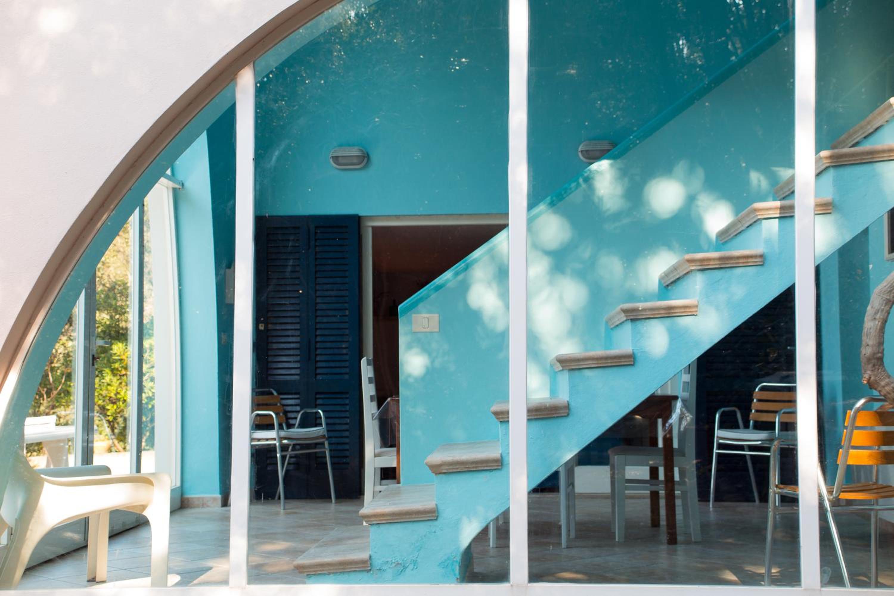 Three-Bedroom House - Split Level photo 1