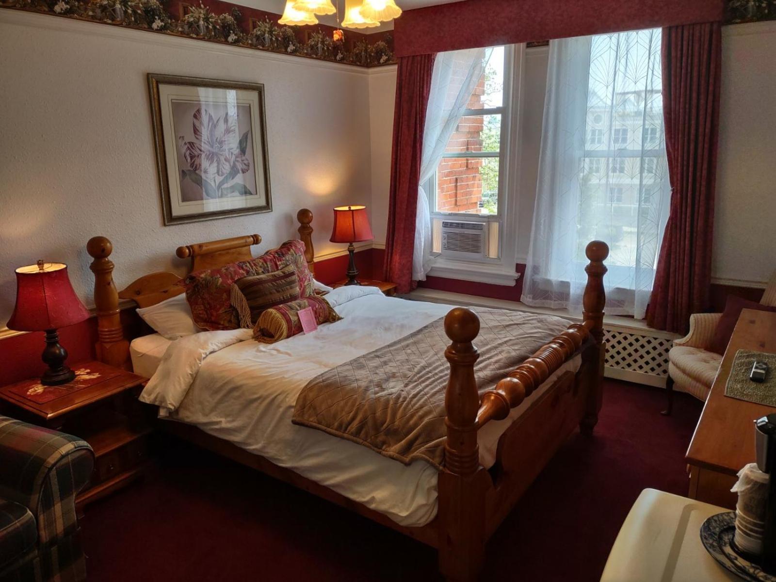 Superior Queen Room