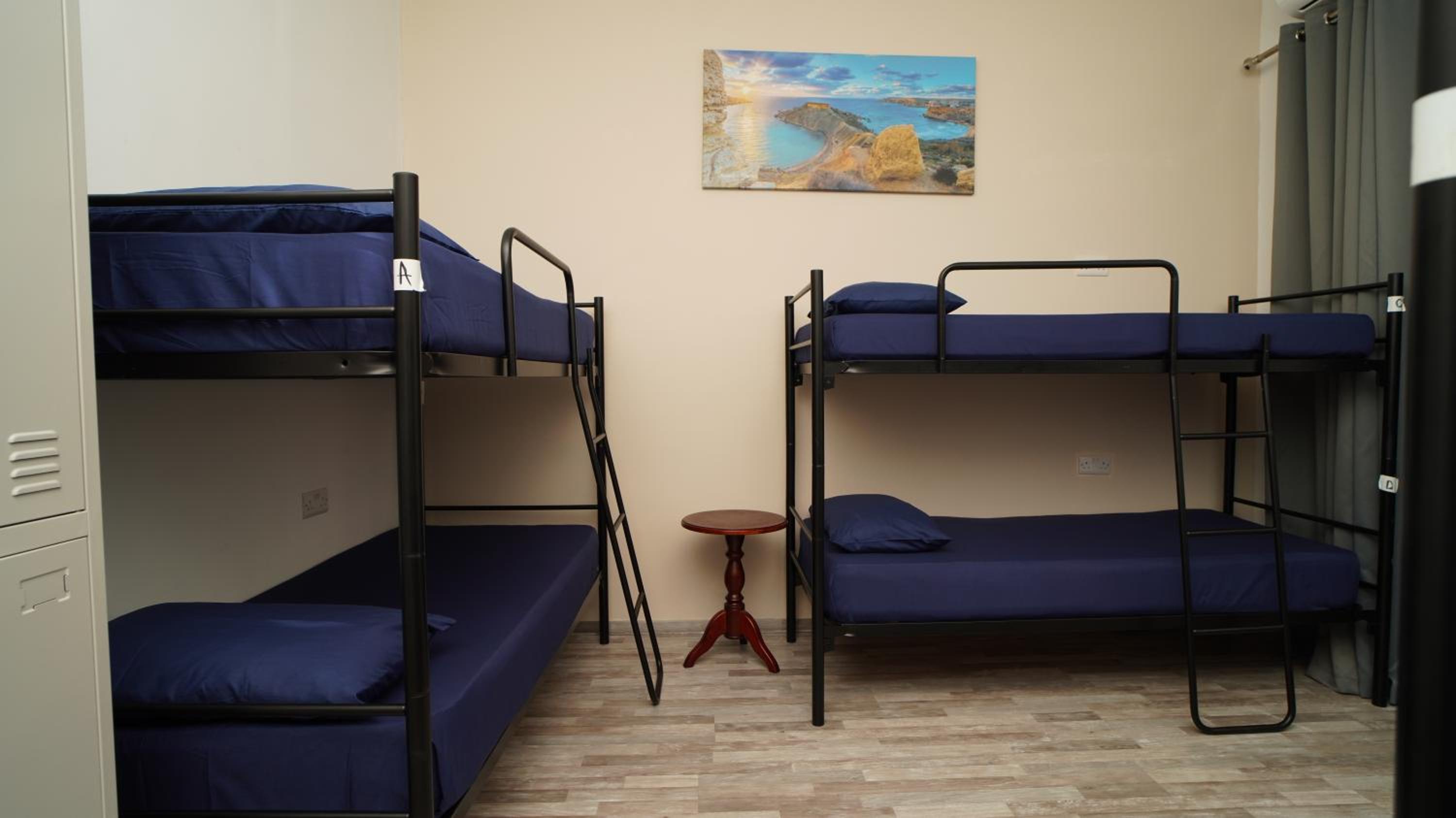 Bed in 6-Bed Mixed Dormitory Room