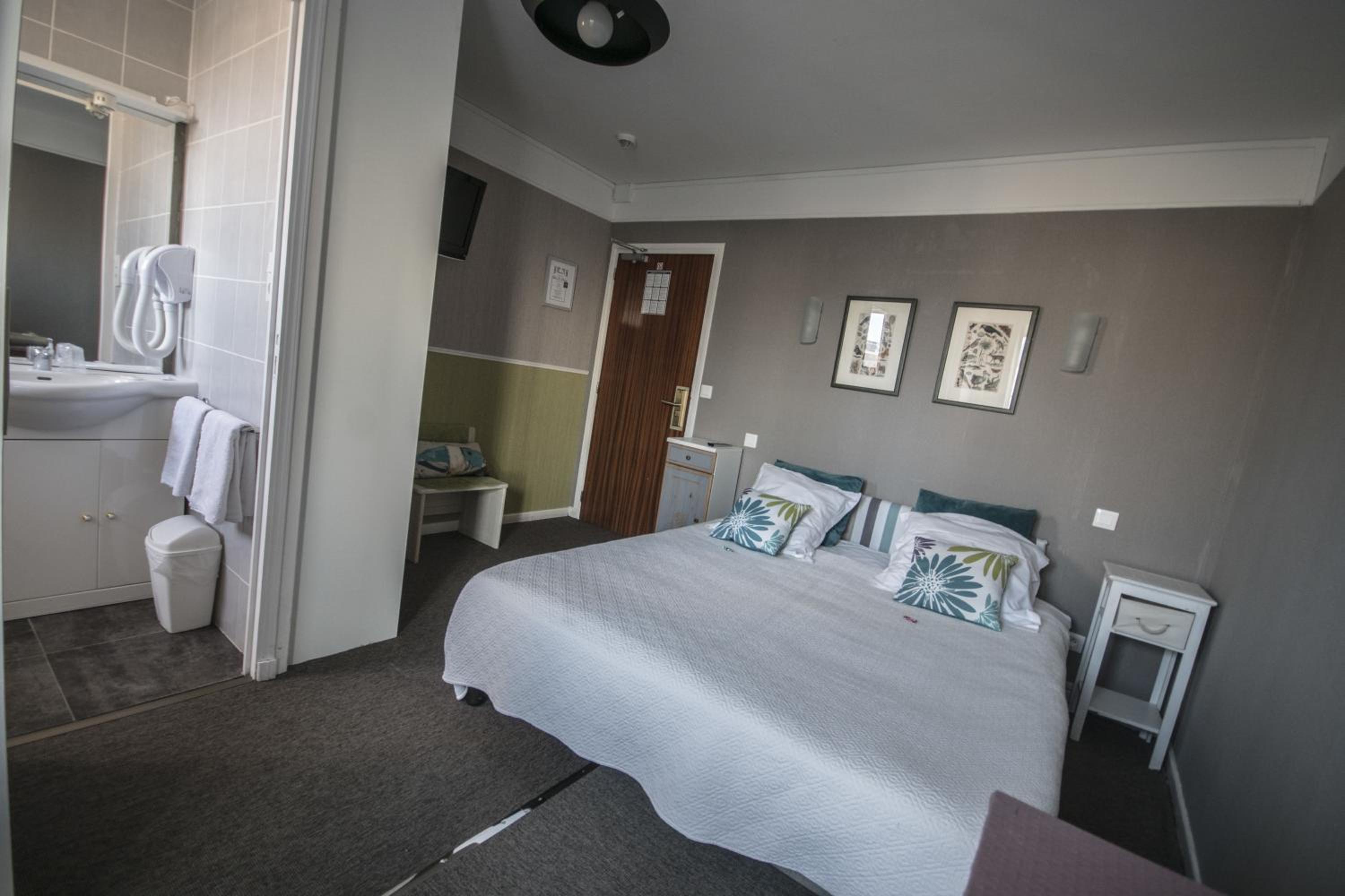 Double Room with Sea View - Photo 5