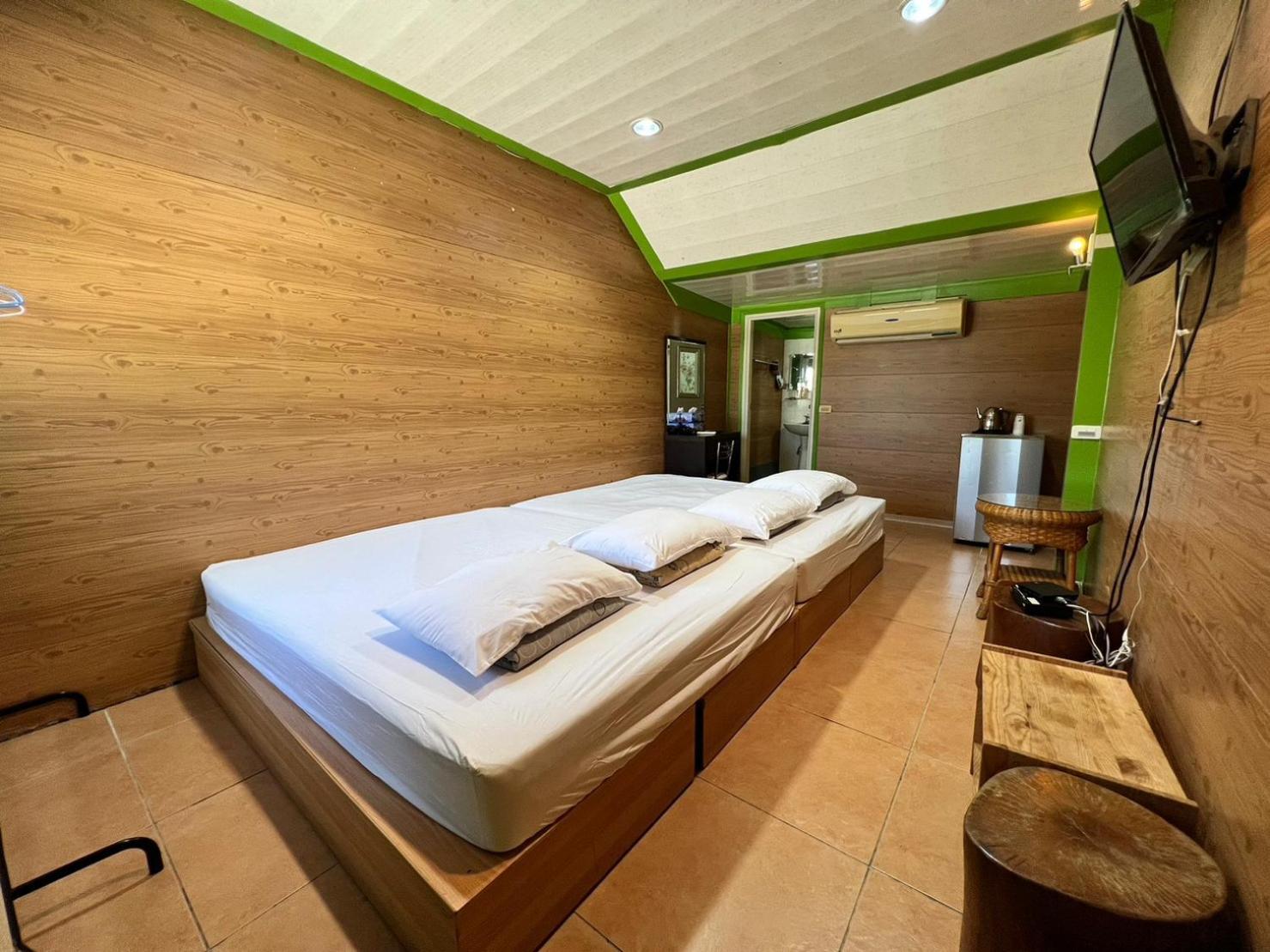 Holiday Home (4 Adults) photo 1