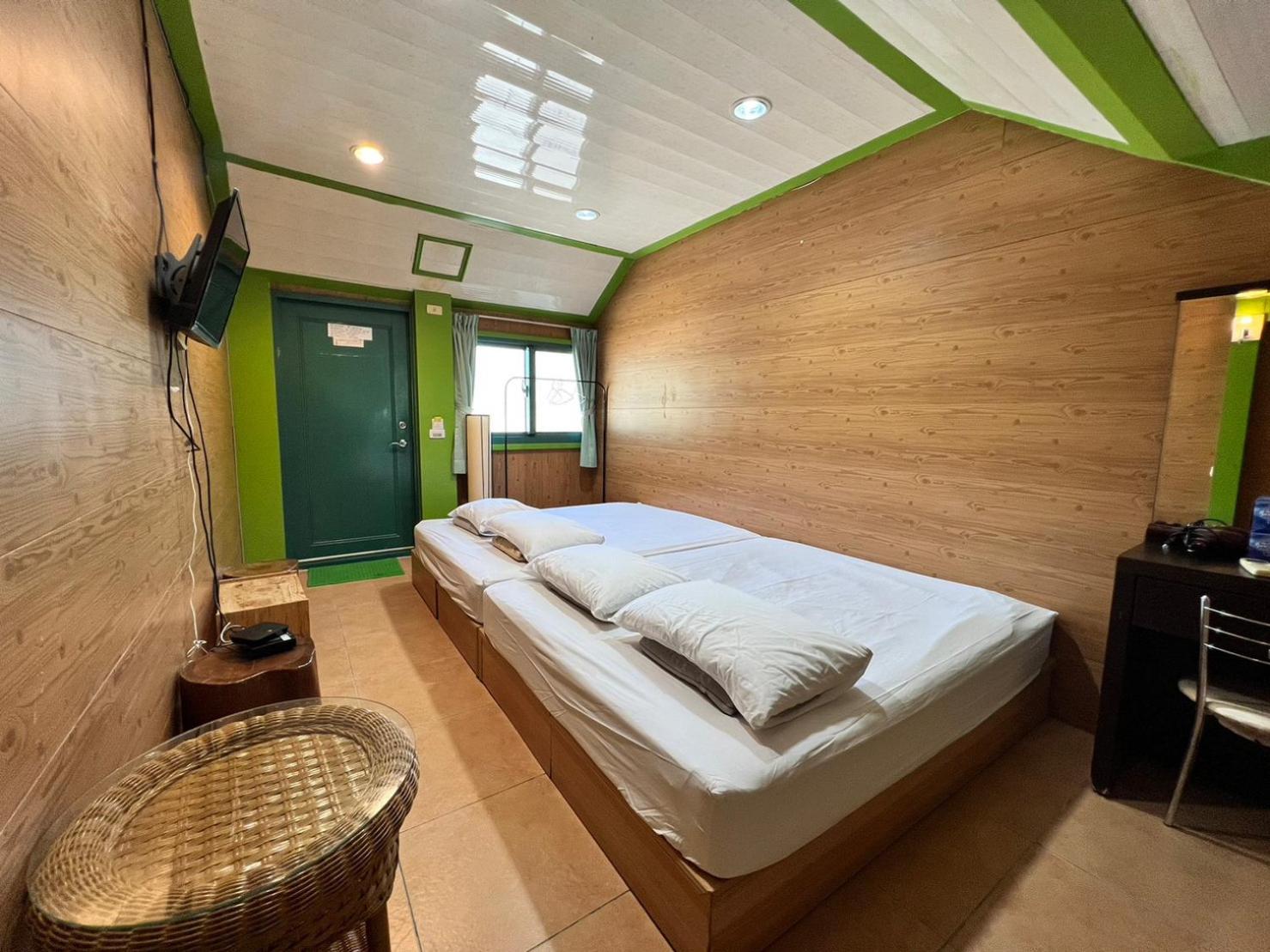 Holiday Home (4 Adults) photo 2