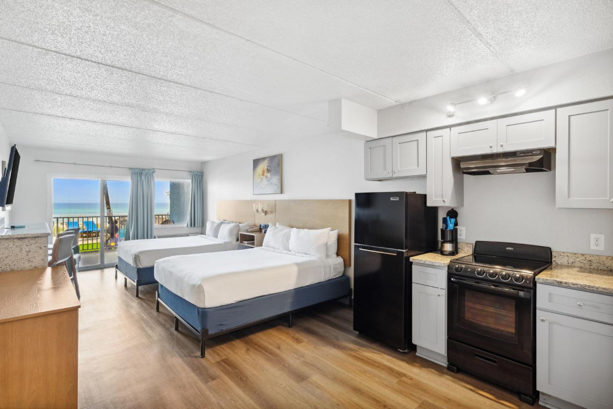 Suite With Ocean/Gulf View Beach Walkup - Photo 5