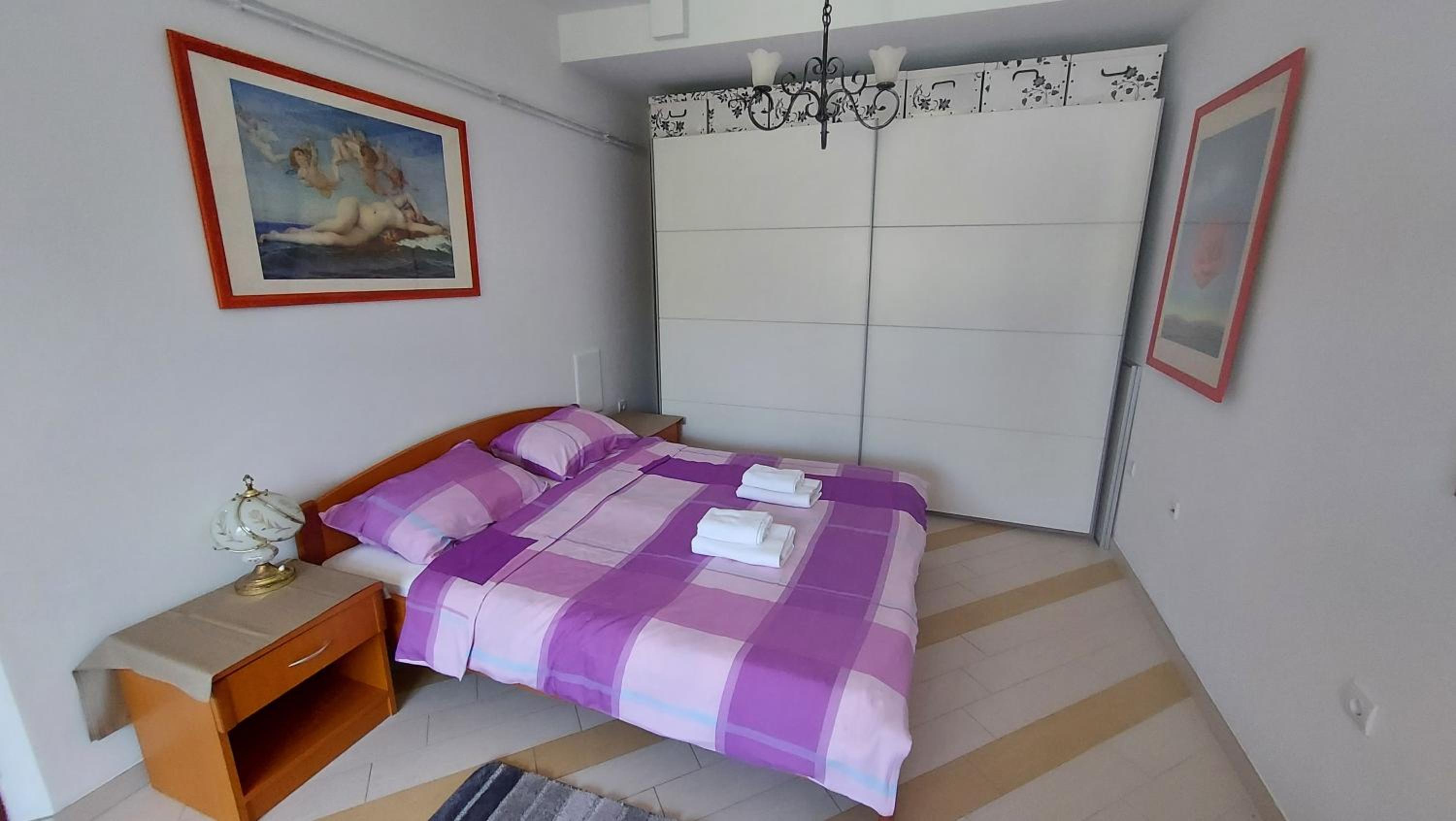One-Bedroom Apartment - Photo 16