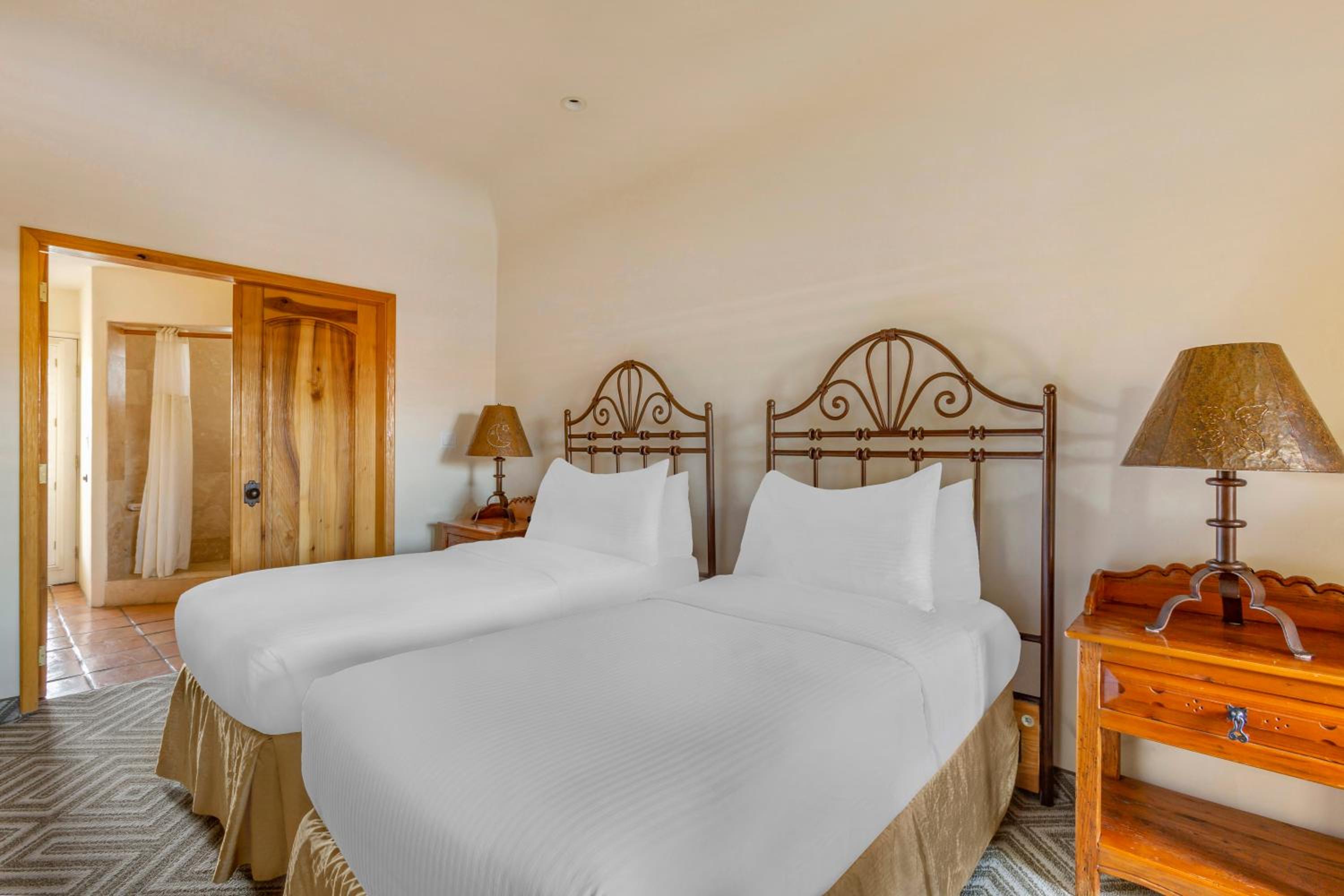 Two-Bedroom King Suite with Two Twin Beds and Balcony/Patio - Photo 5