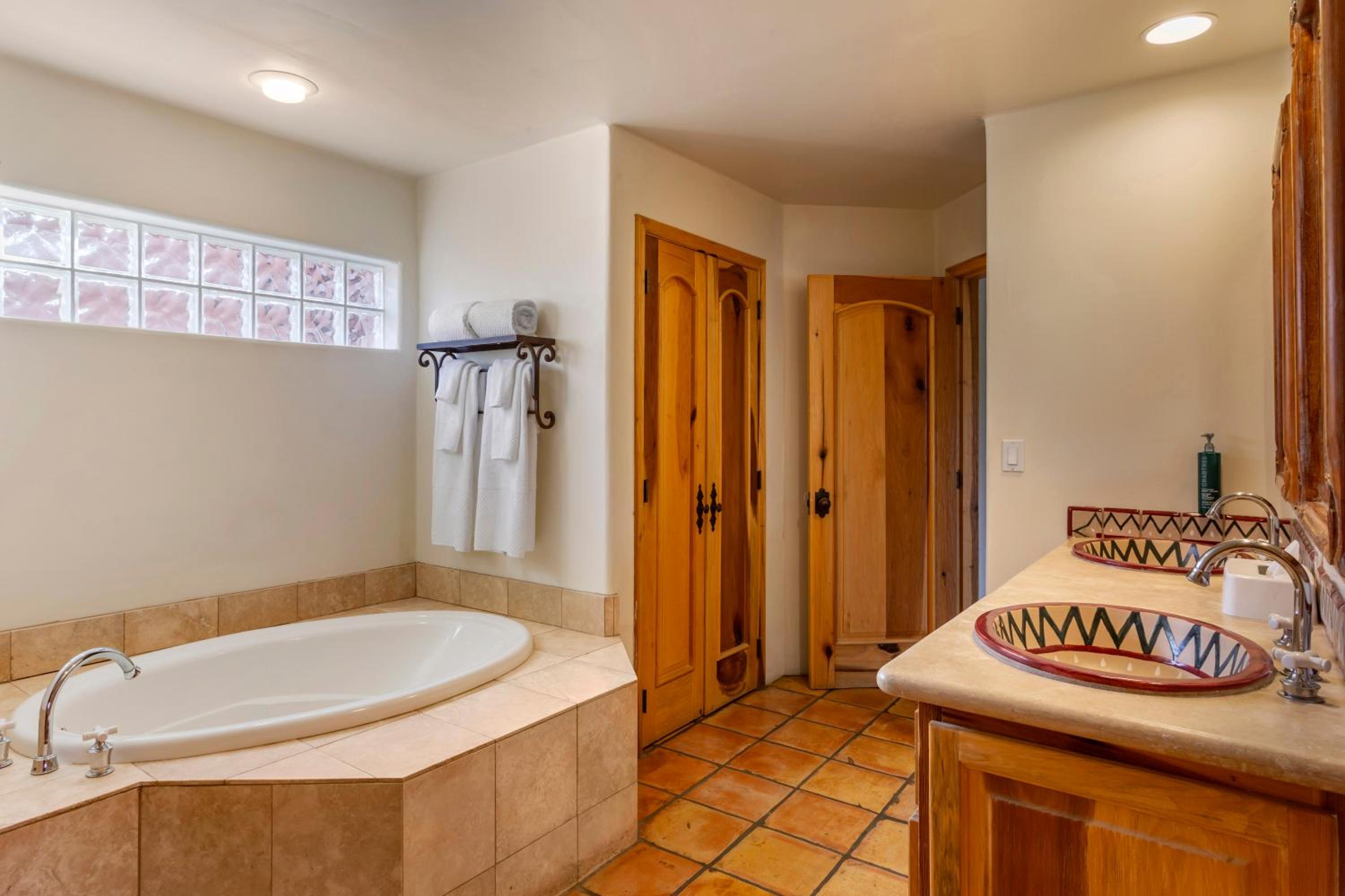 Two-Bedroom King Suite with Two Twin Beds and Balcony/Patio - Photo 6