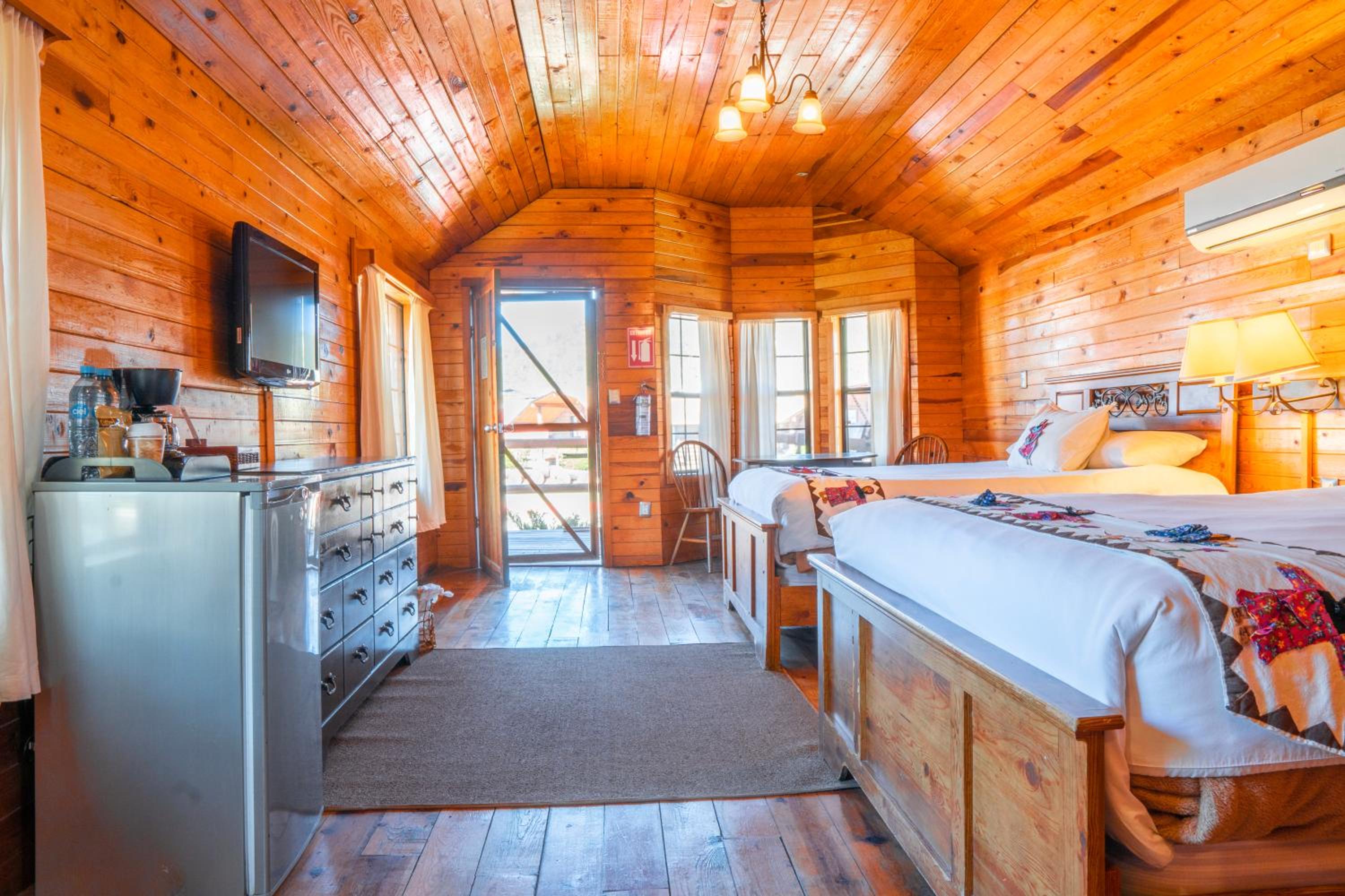 Superior Twin Room - Photo 1