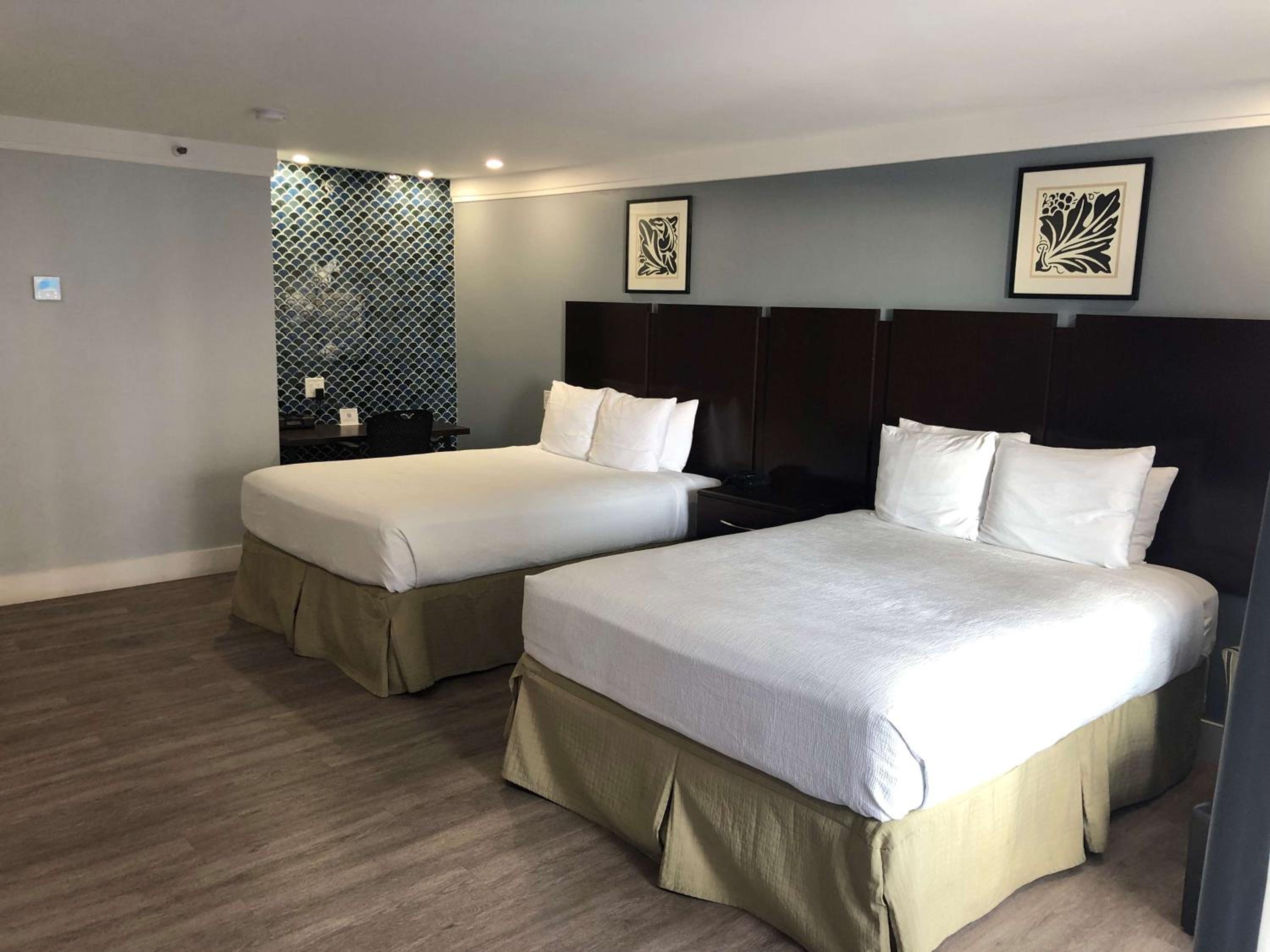 Queen Room with Two Queen Beds - Non-Smoking