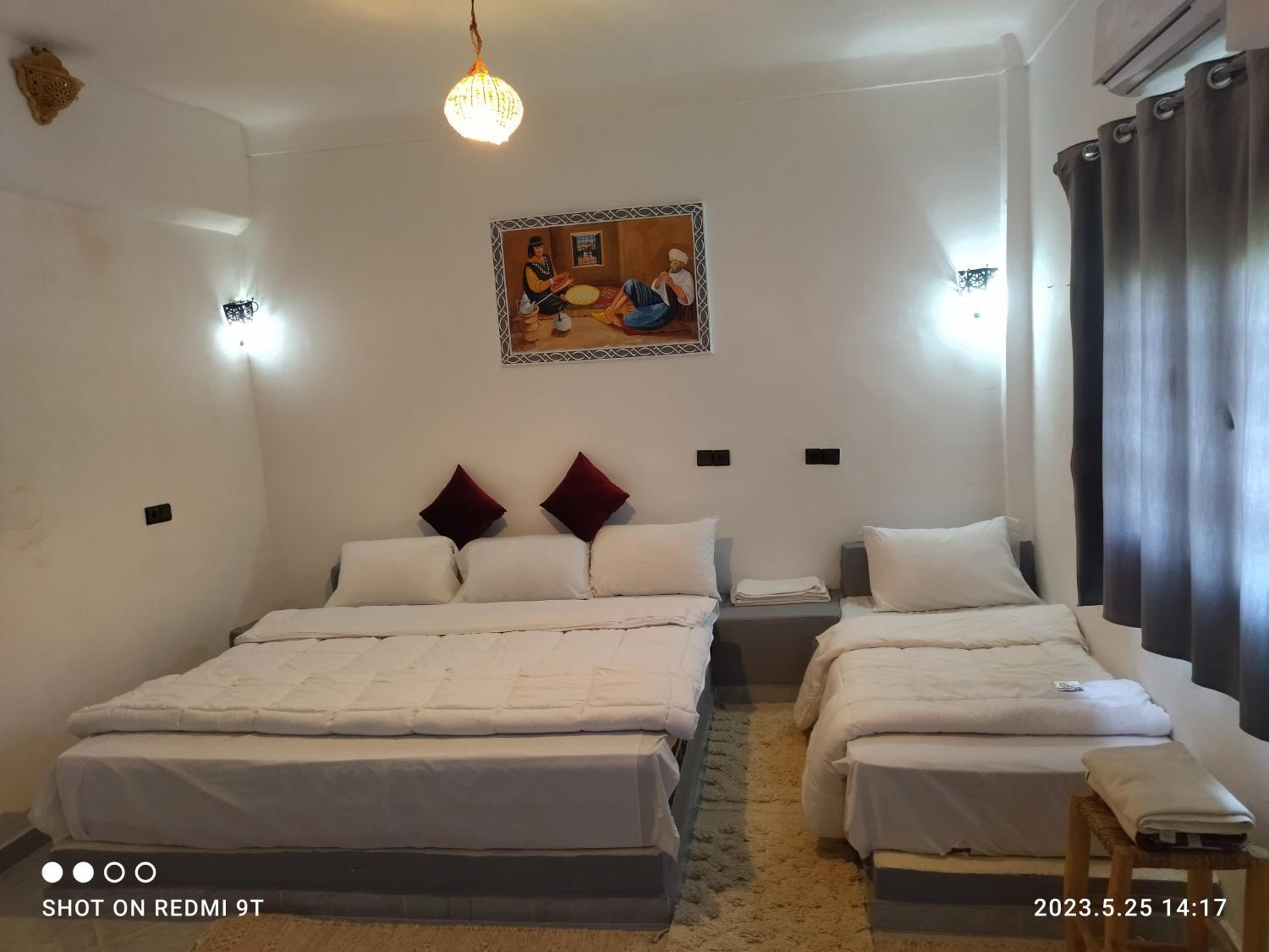 Family Room (5 Adults)