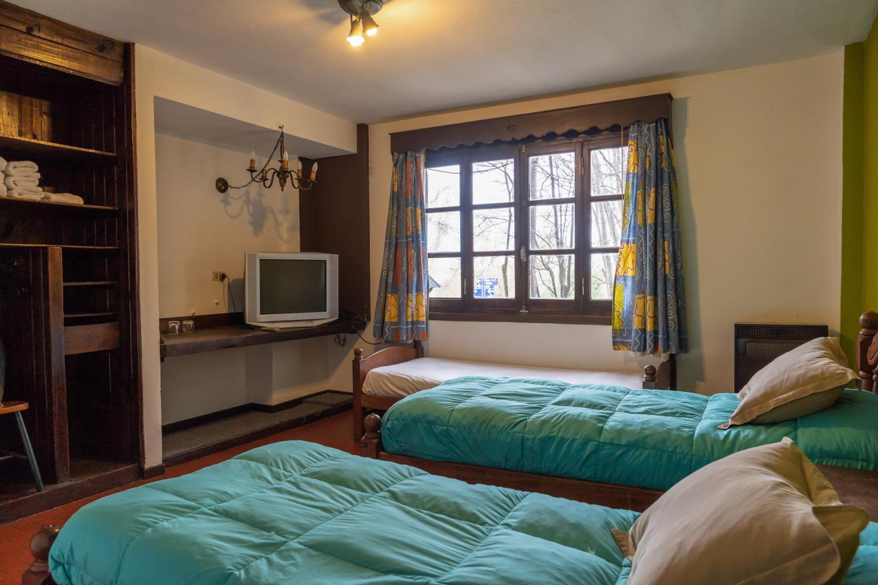 Triple Room with Private Bathroom photo 2