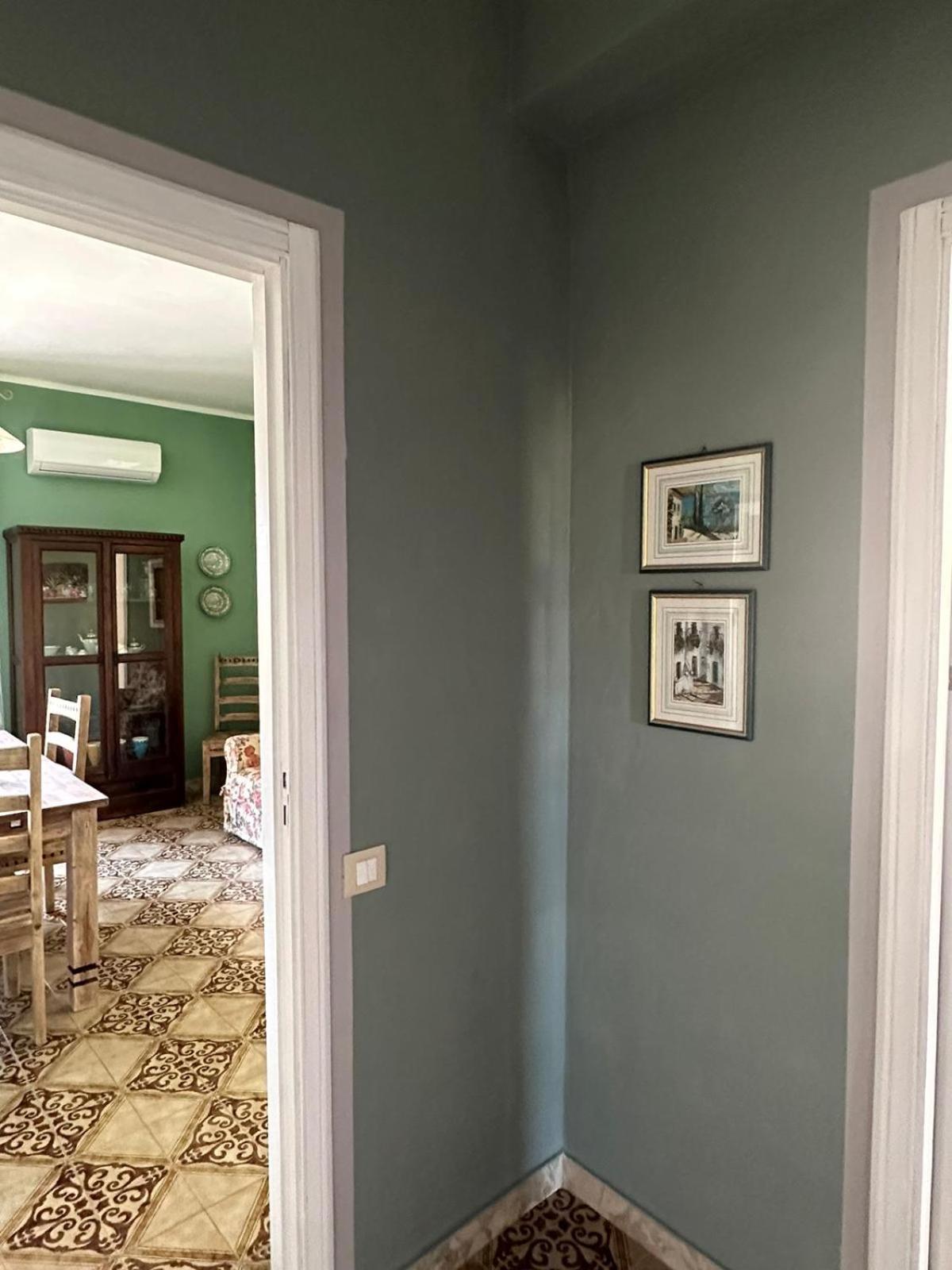 Two-Bedroom House photo 3