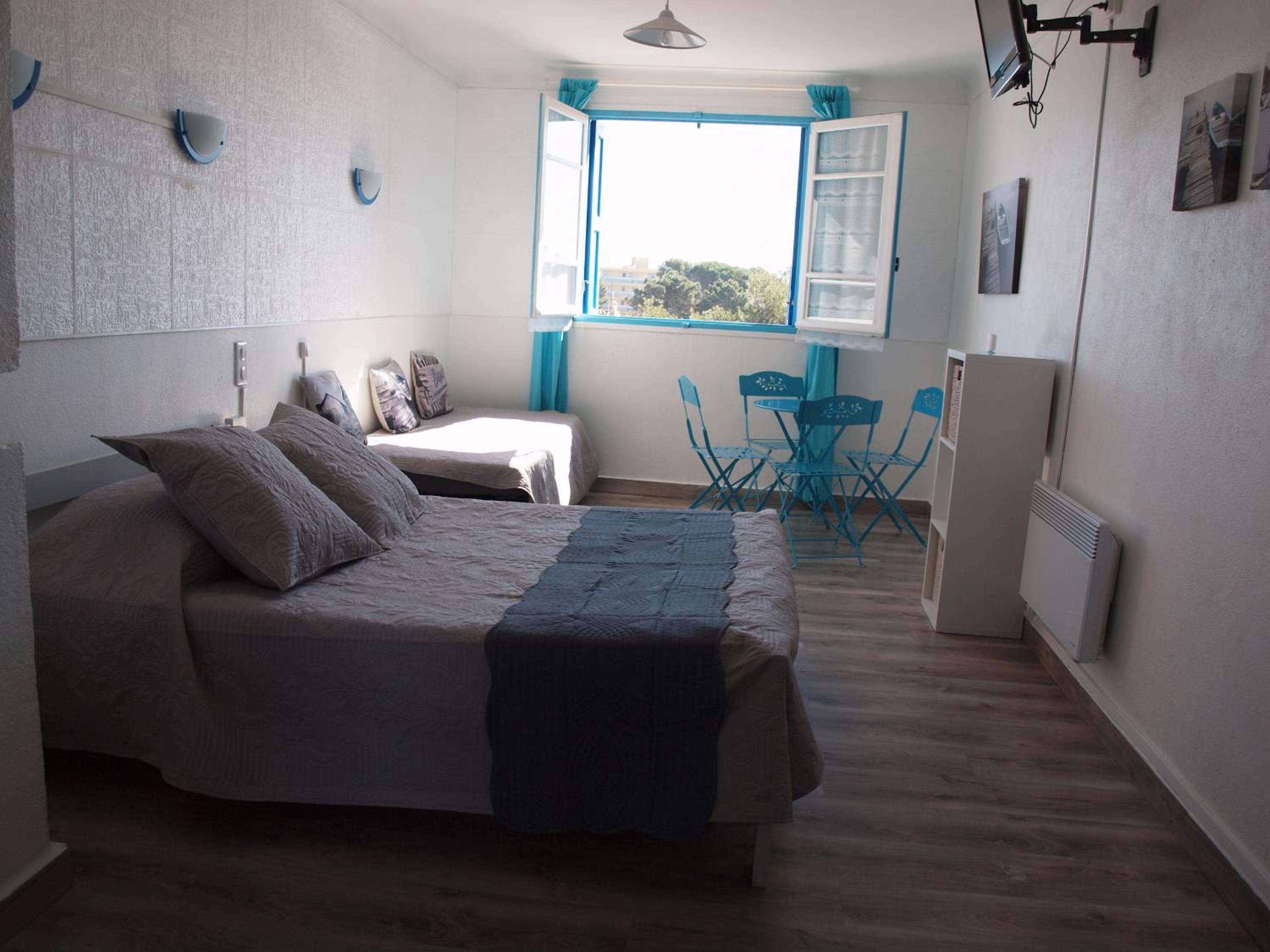 Basic Triple Room
