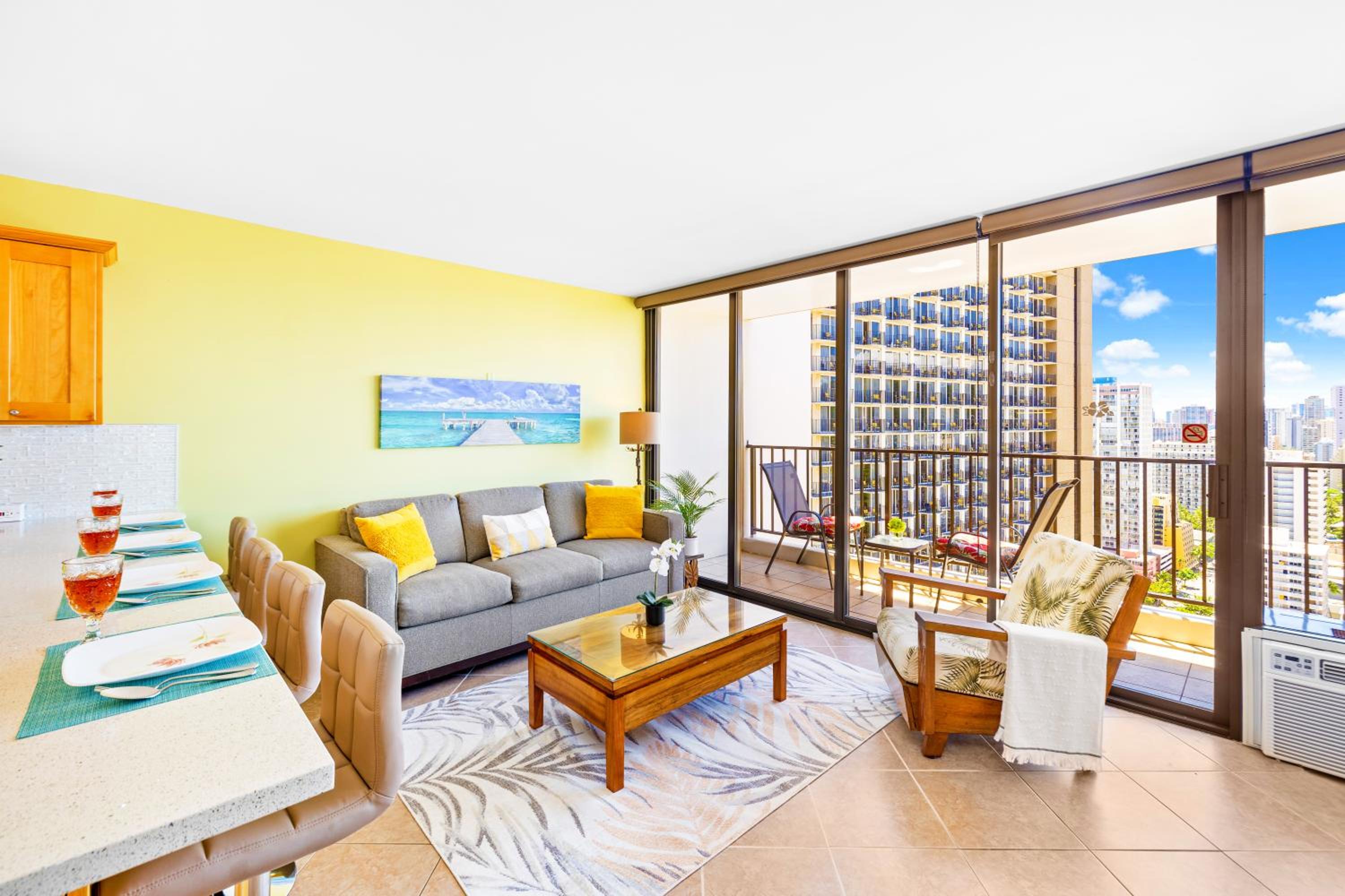 Cozy 1BR Ocean View Condo, Near Beach with Parking: One-Bedroom Apartment with Ocean View photo
