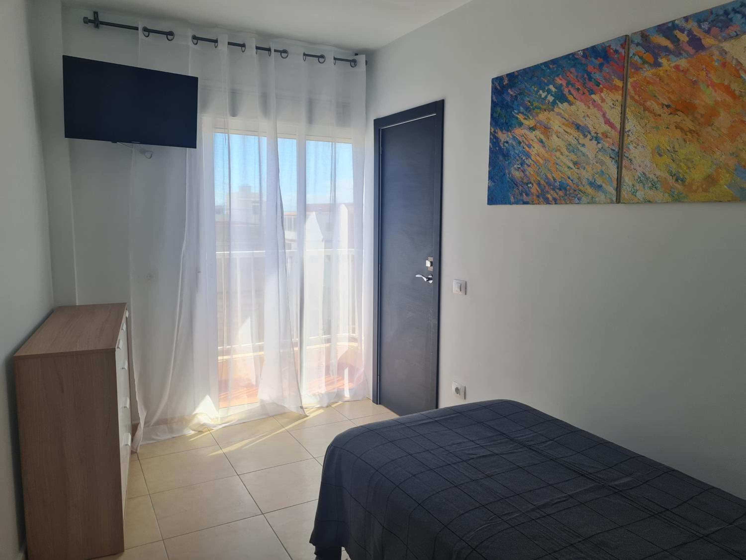 Single Room with Balcony photo 2