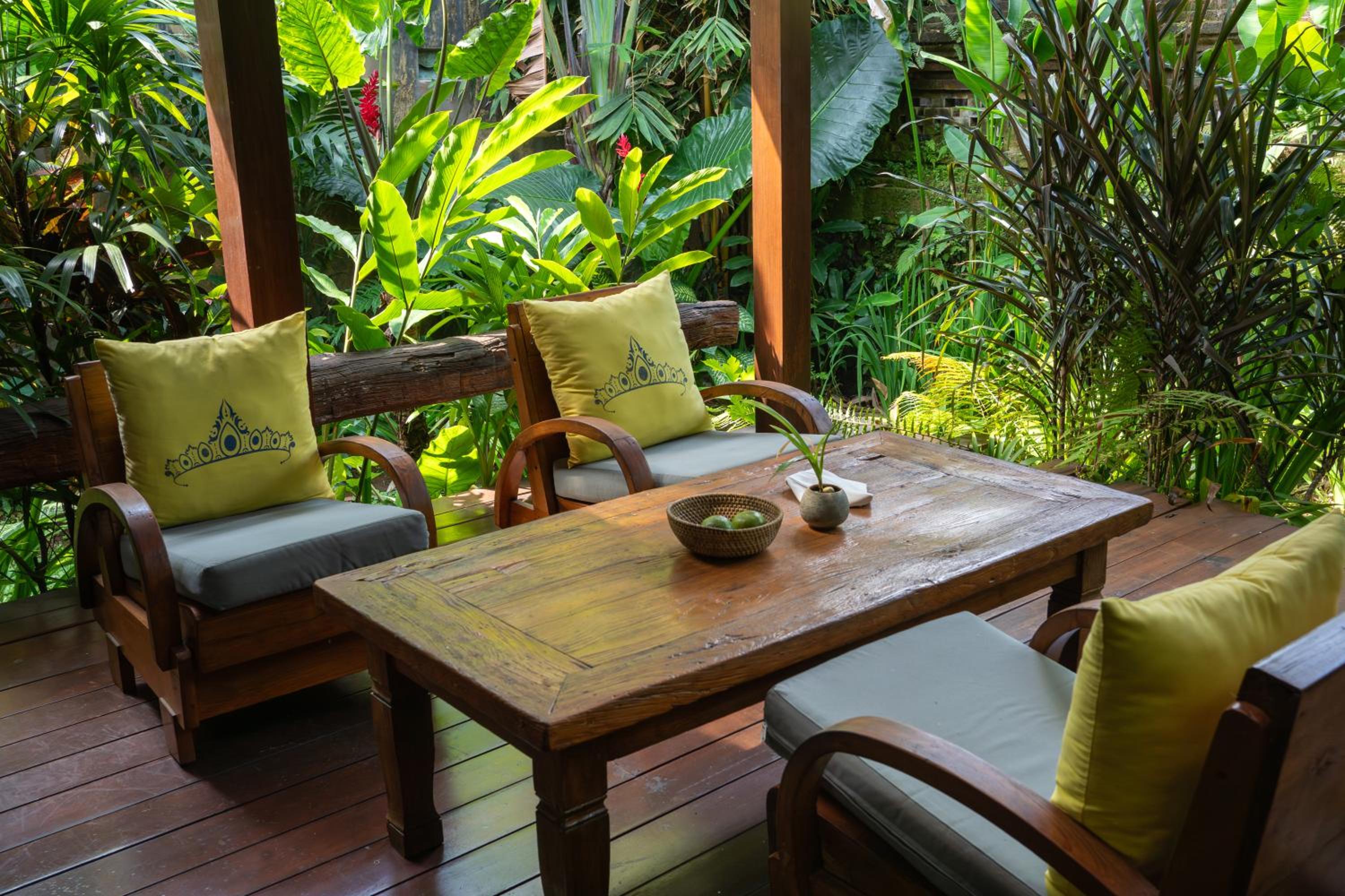 Villa with Private Pool thumbnail 5