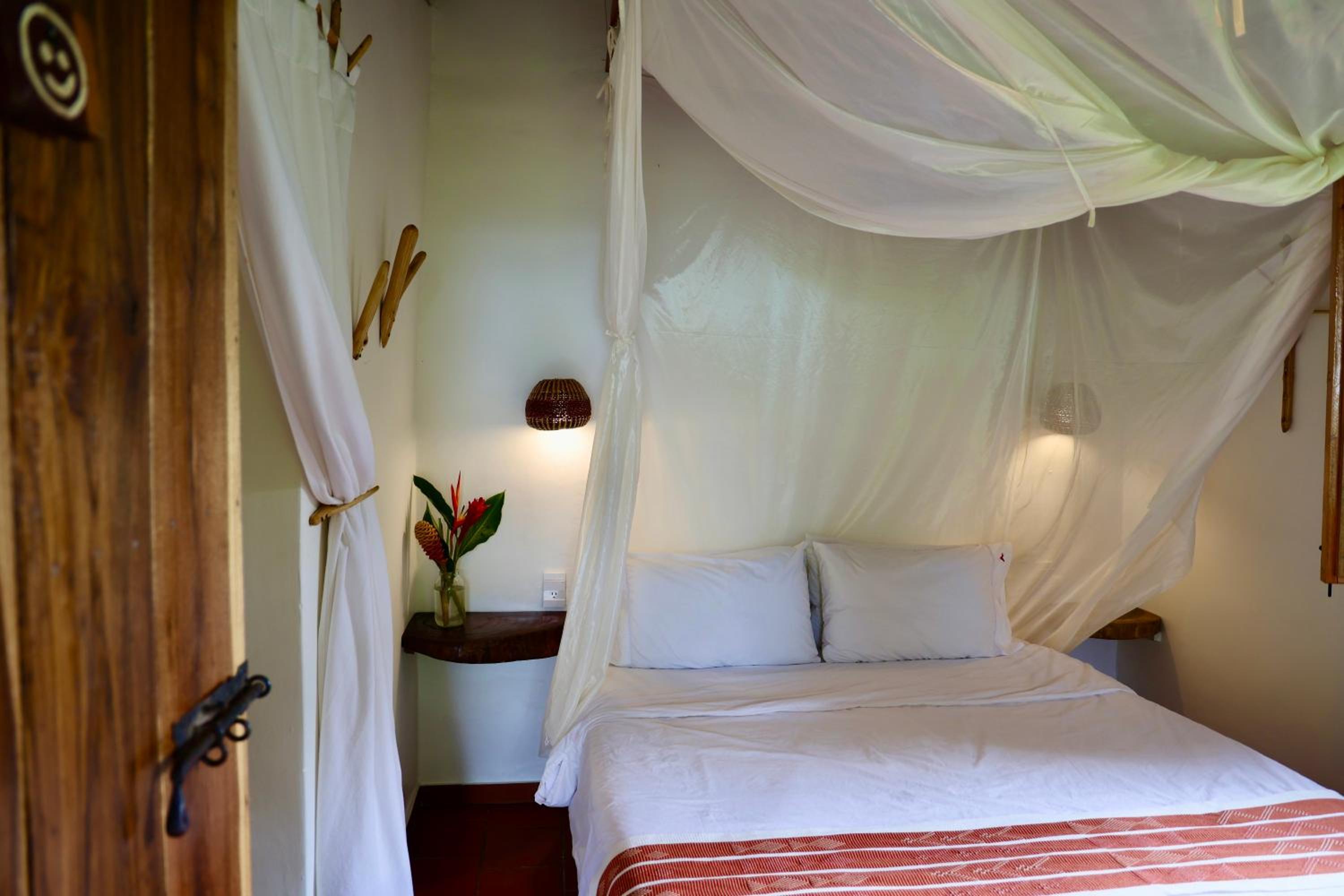 Queen Room with Garden View
