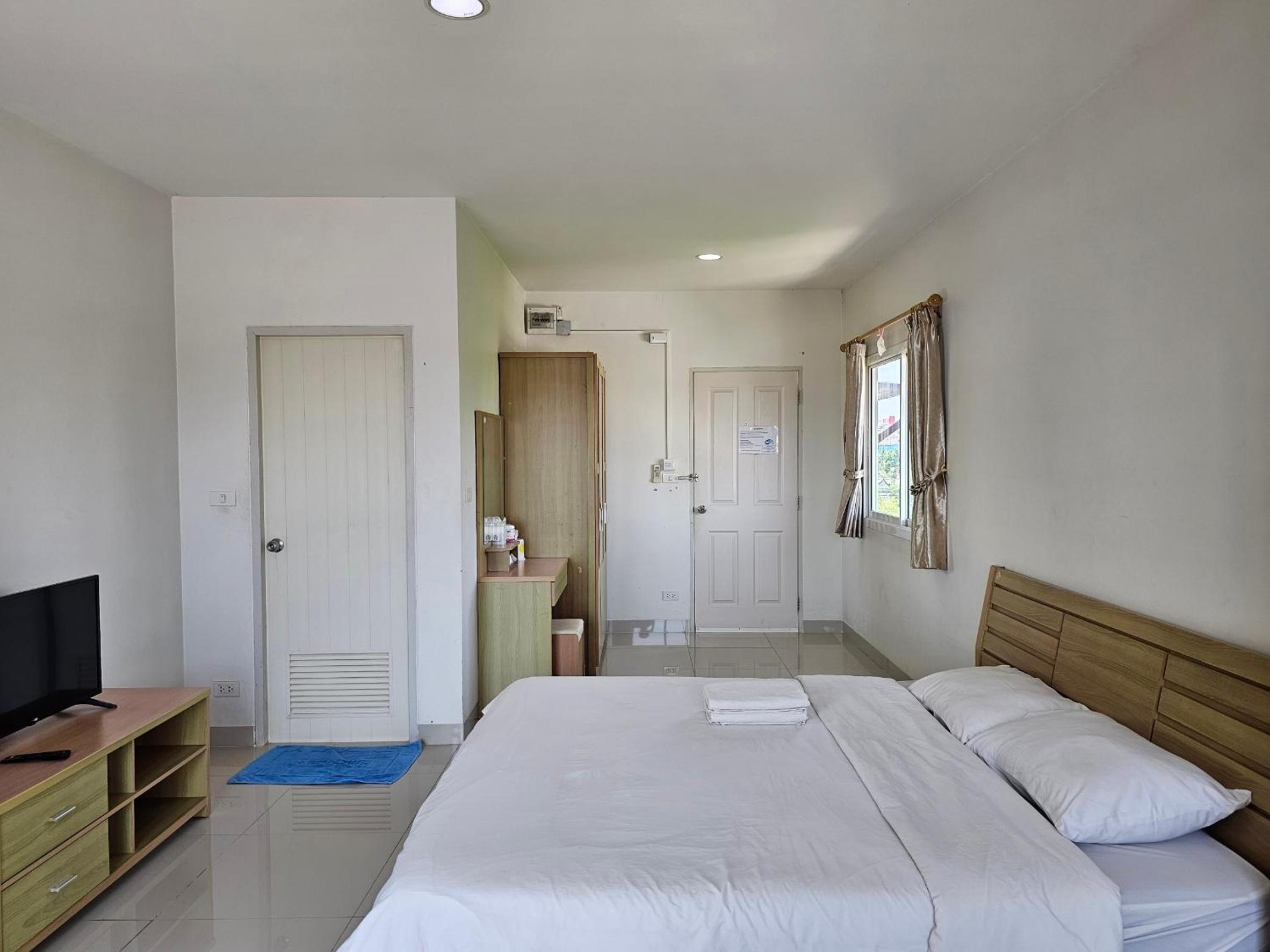 Standard Double Room photo 3