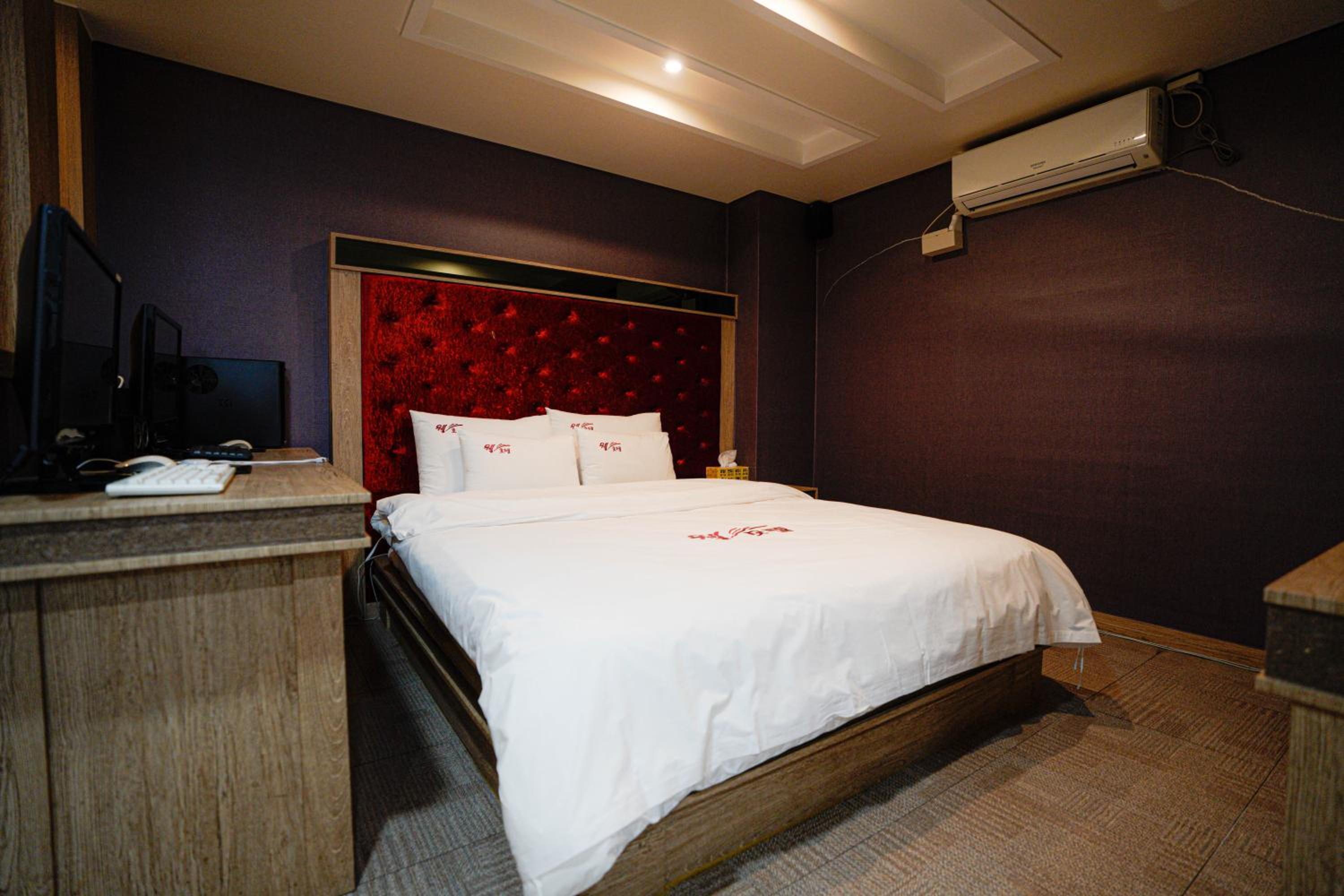 Family Suite - Photo 8