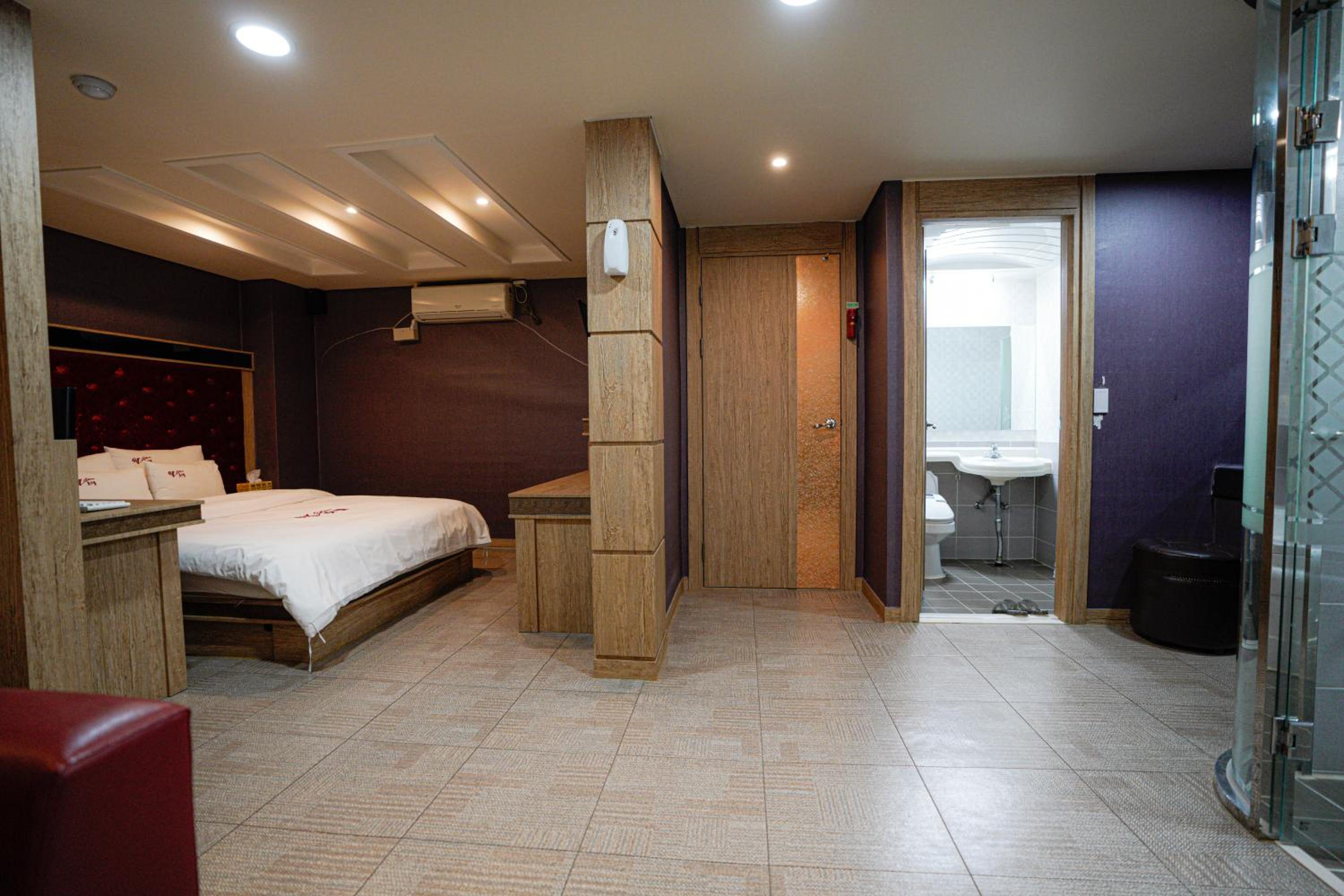 Family Suite - Photo 7