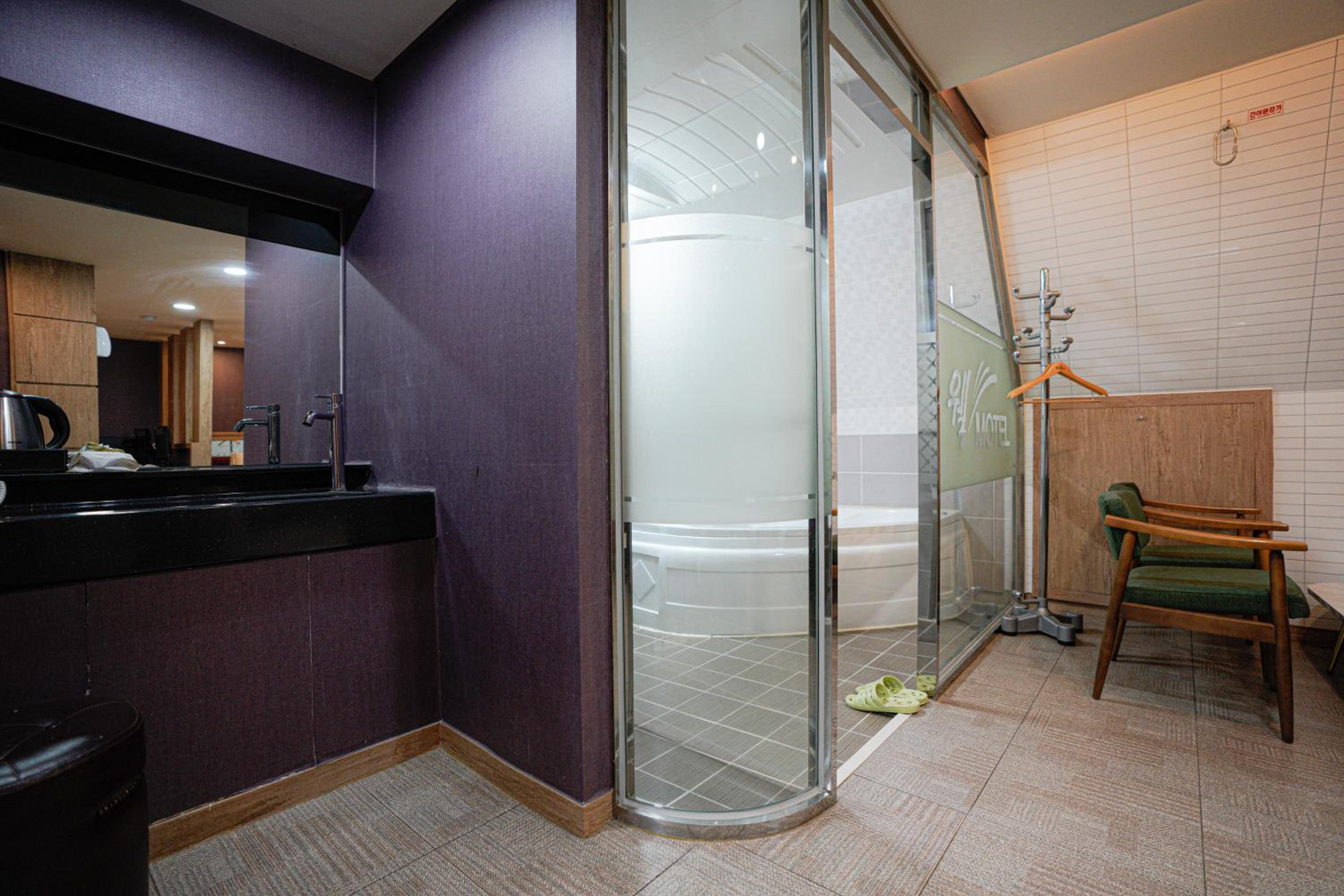 Family Suite - Photo 11