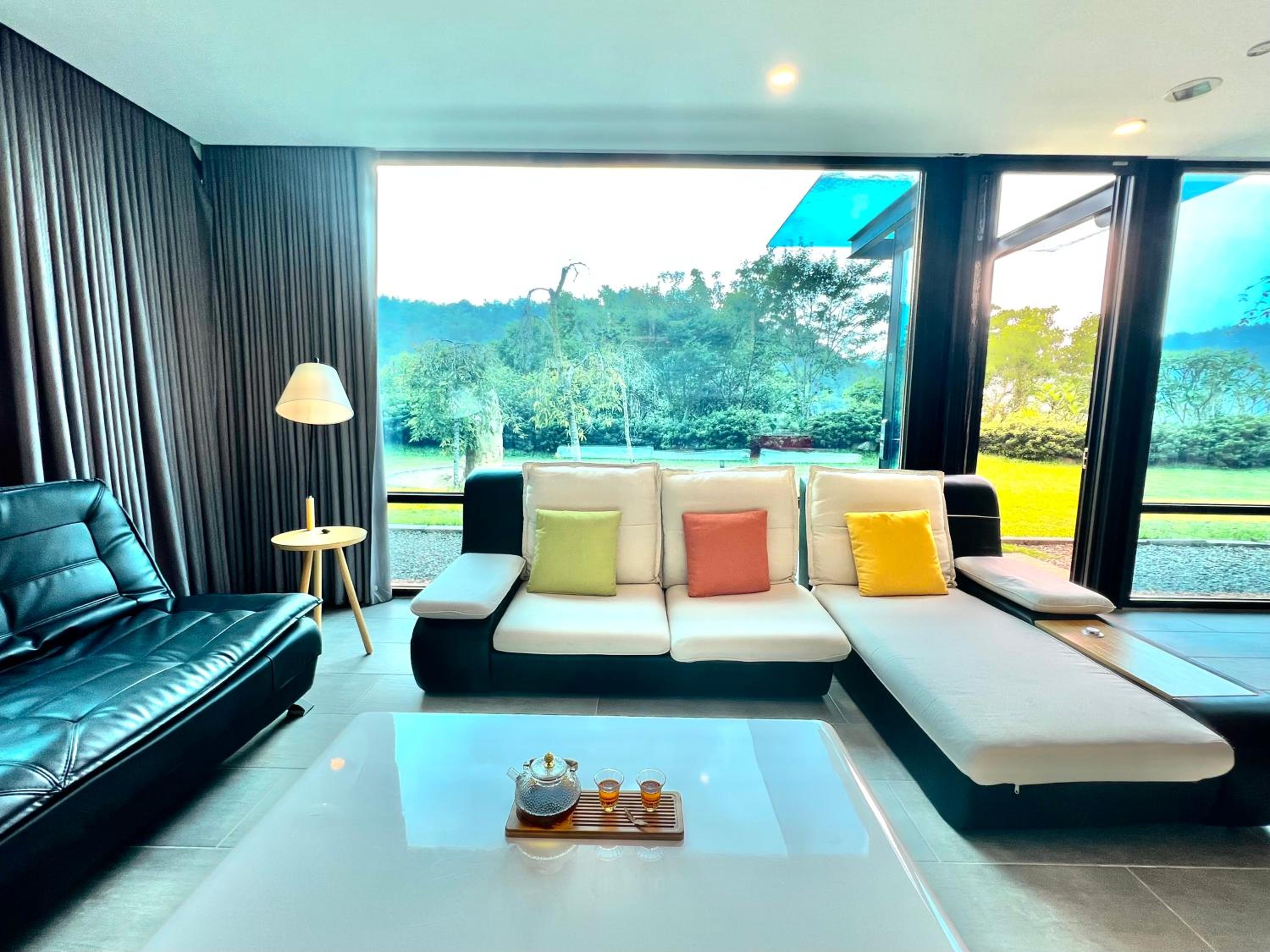 Queen Room with Garden View photo 2