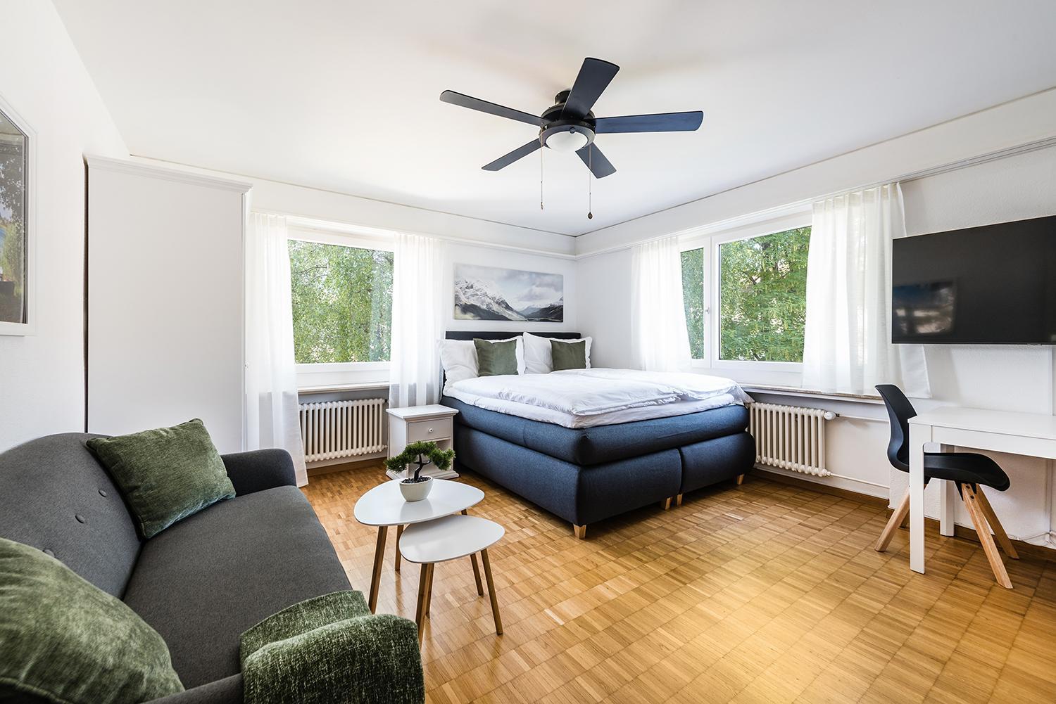 Apartment with Balcony photo 1