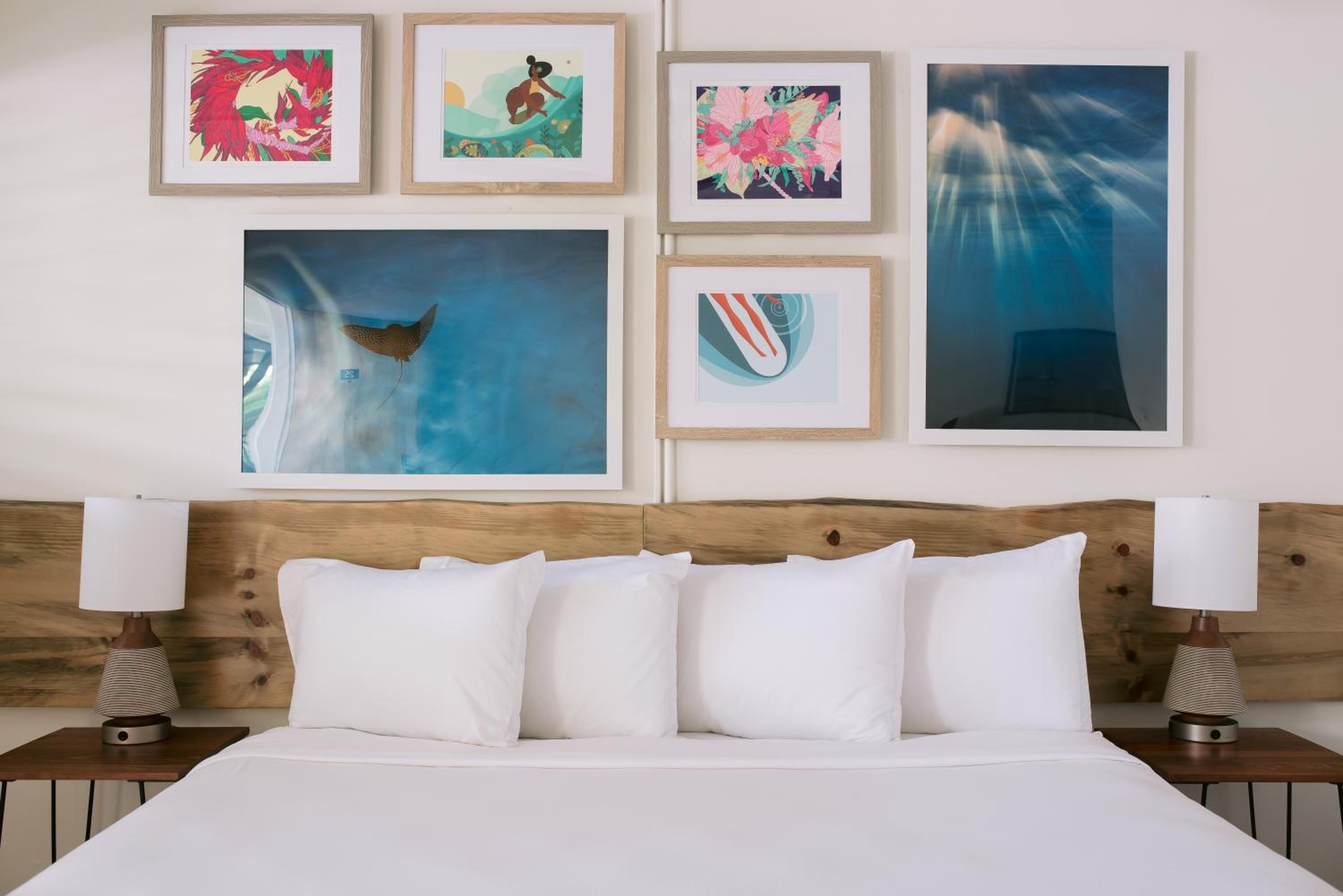 Deluxe King Room - Photo 5