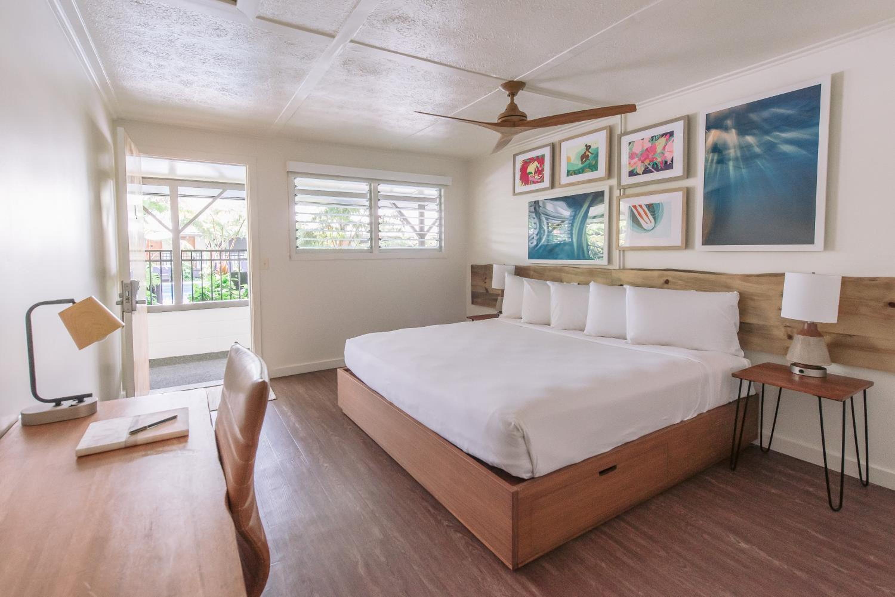 Deluxe King Room - Photo 1