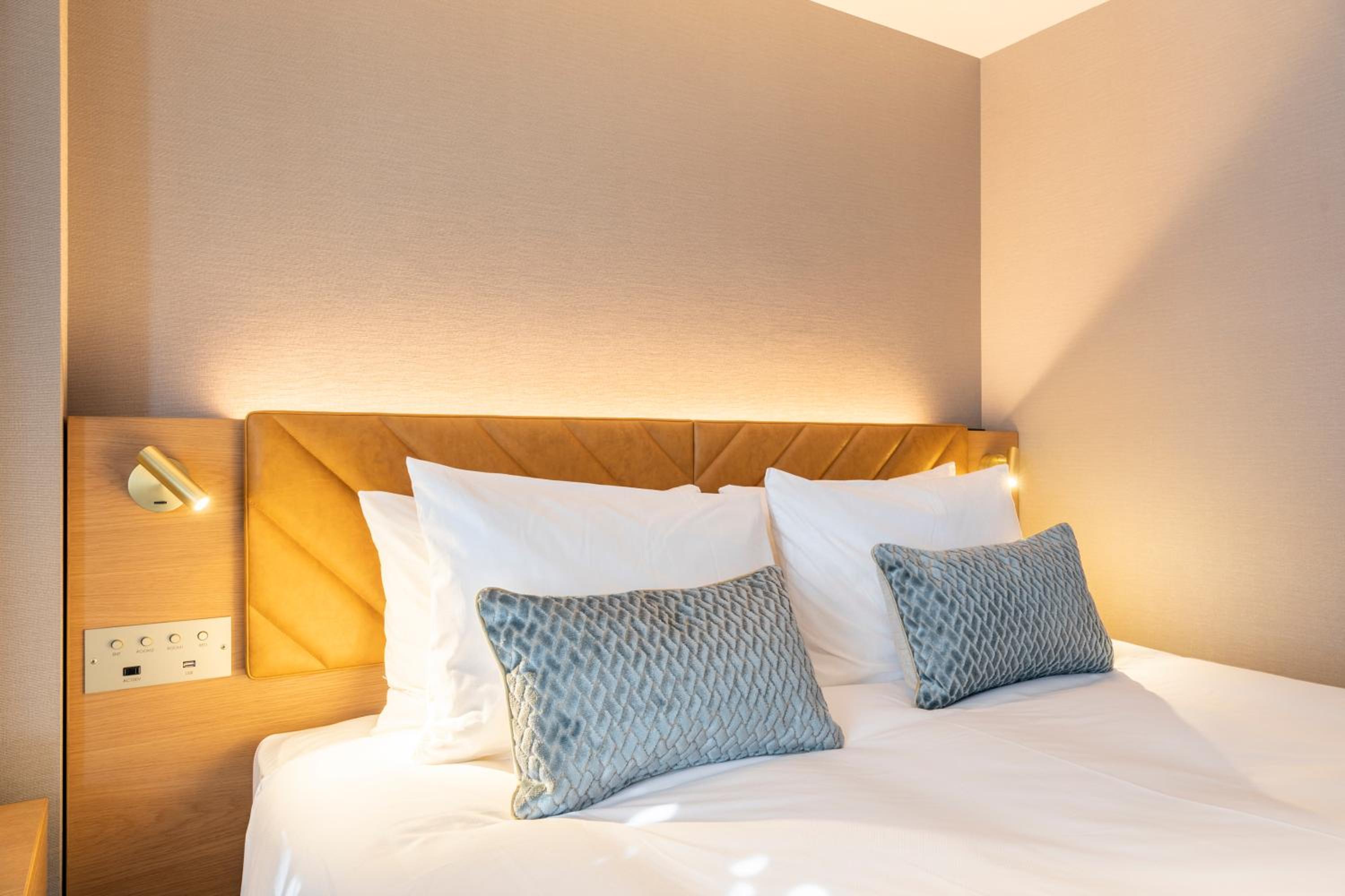 Standard Double Room (2 Adults) - Non-Smoking - Photo 6