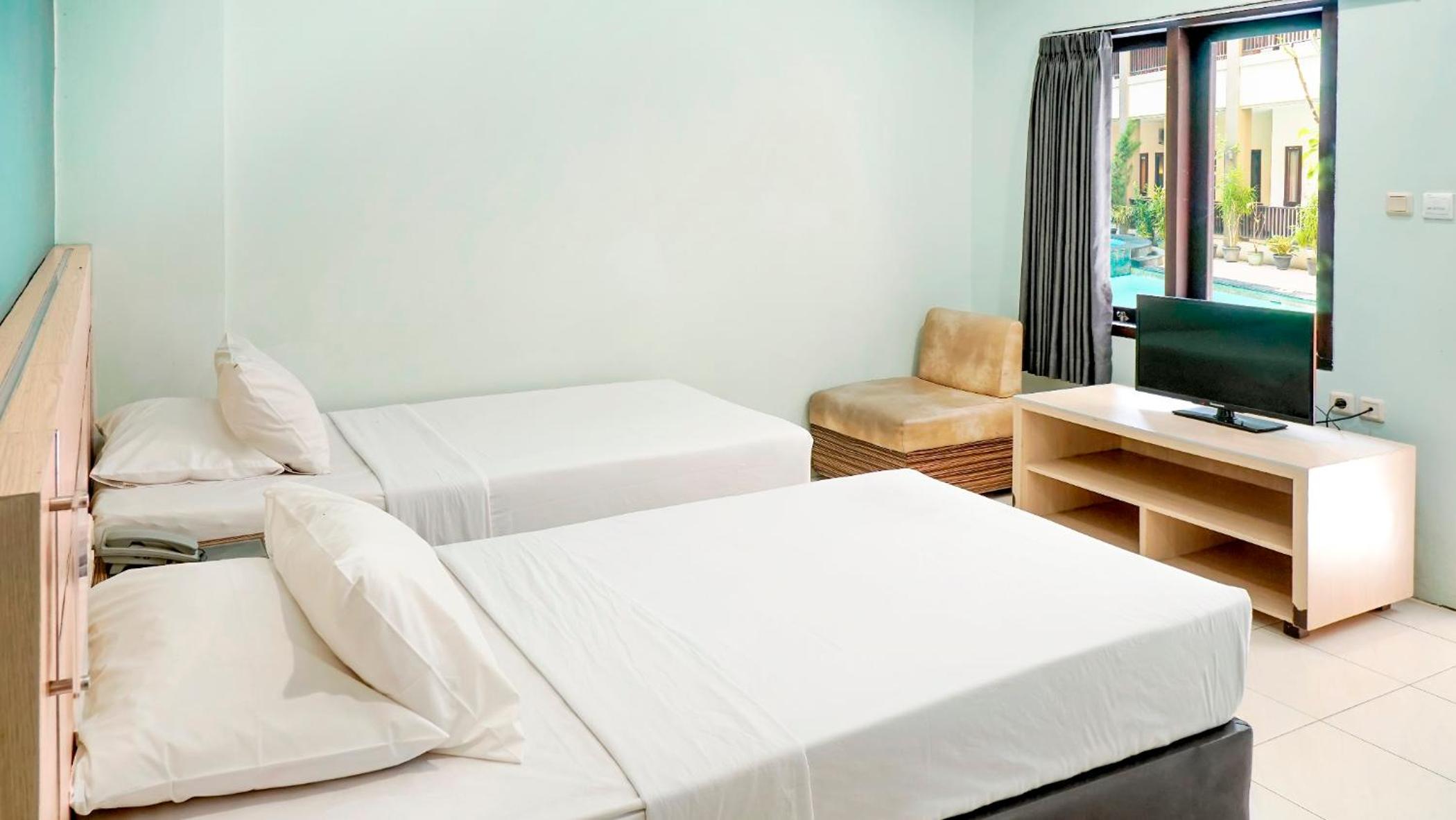 Deluxe Twin Room photo 3