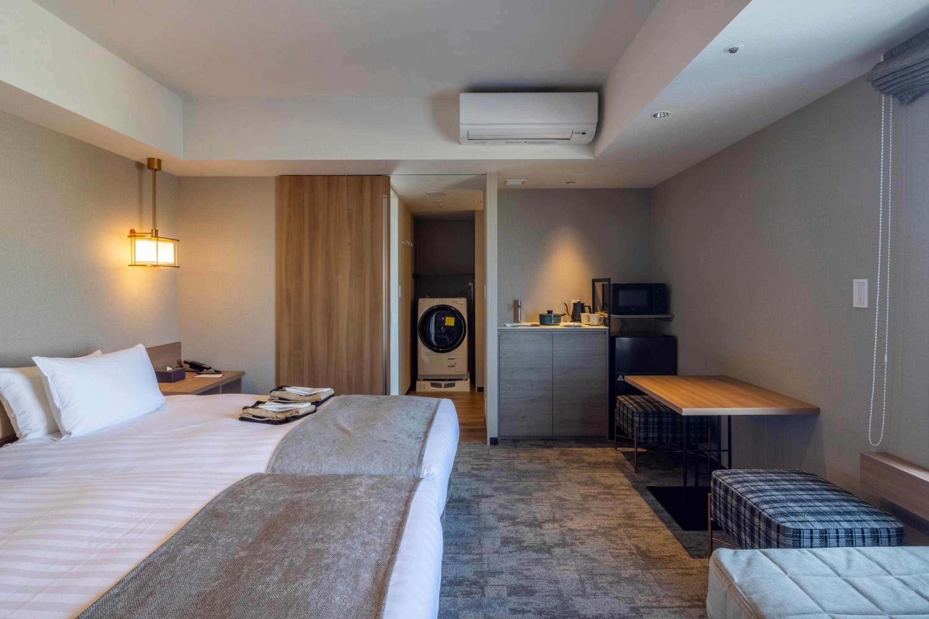 Corner Twin Room (2 Adults) - Non-Smoking - Photo 19