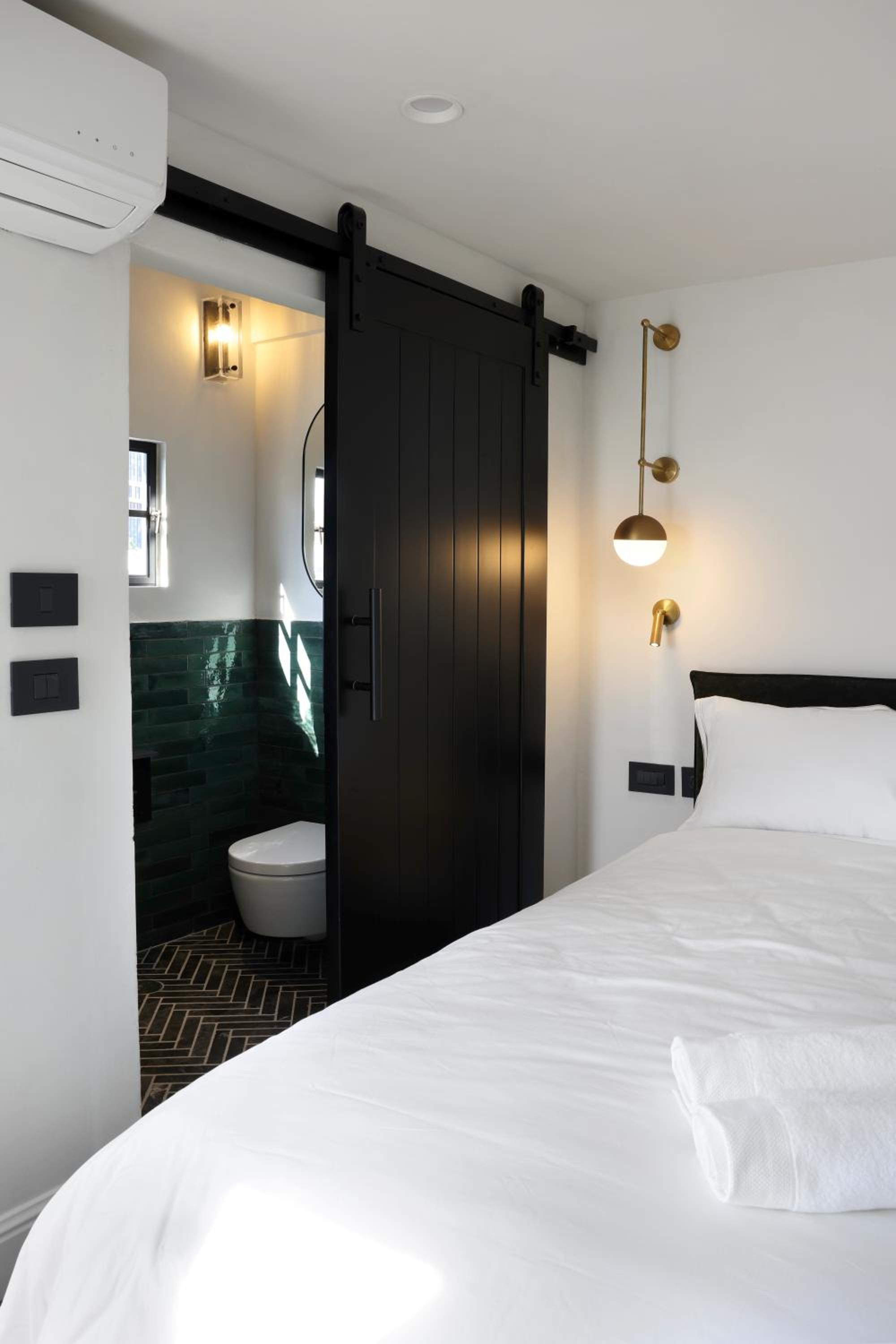 Mini Premium Room with Rooftop & Outdoor Bath - Photo 1