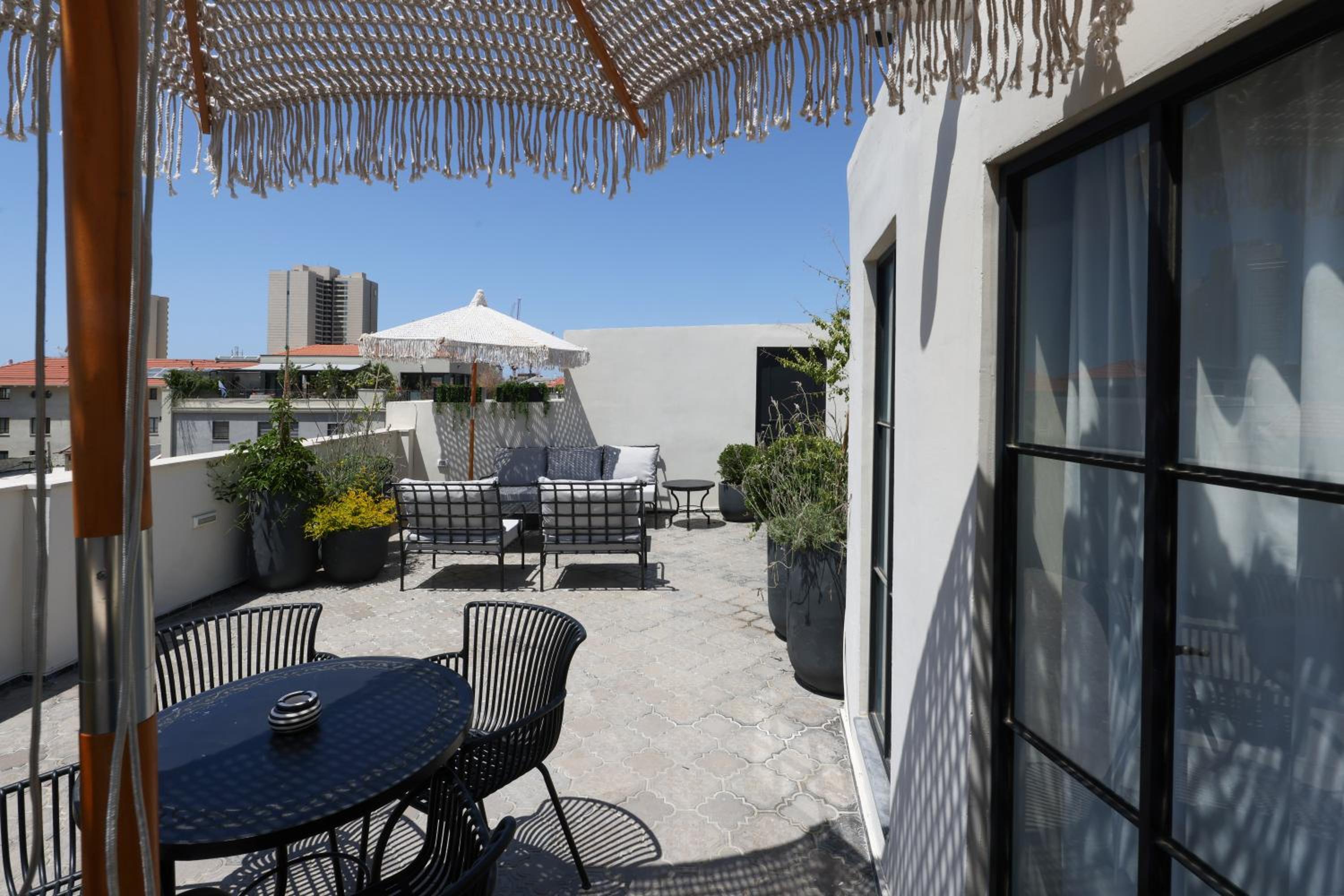 Mini Premium Room with Rooftop & Outdoor Bath - Photo 20