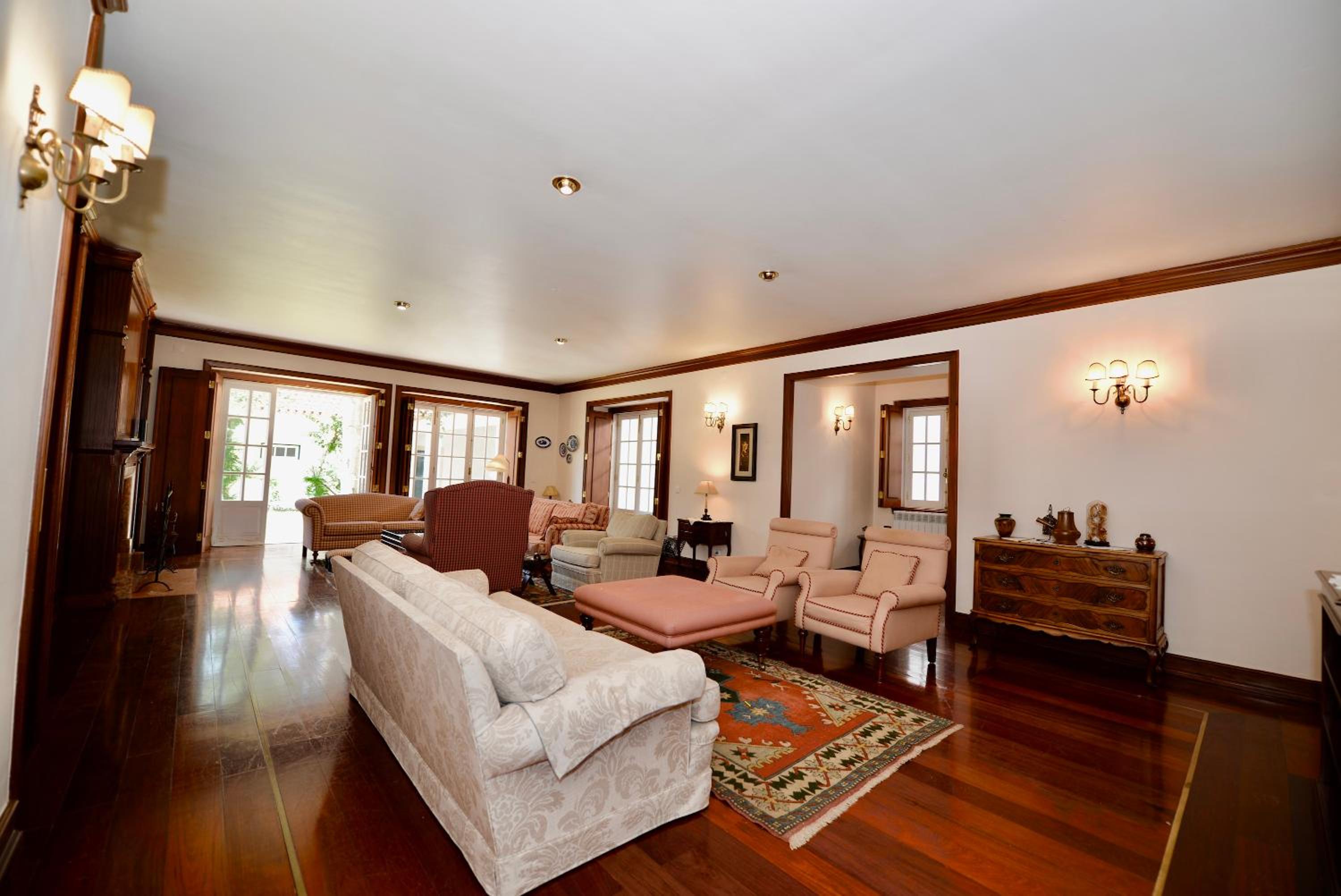 Villa photo 1