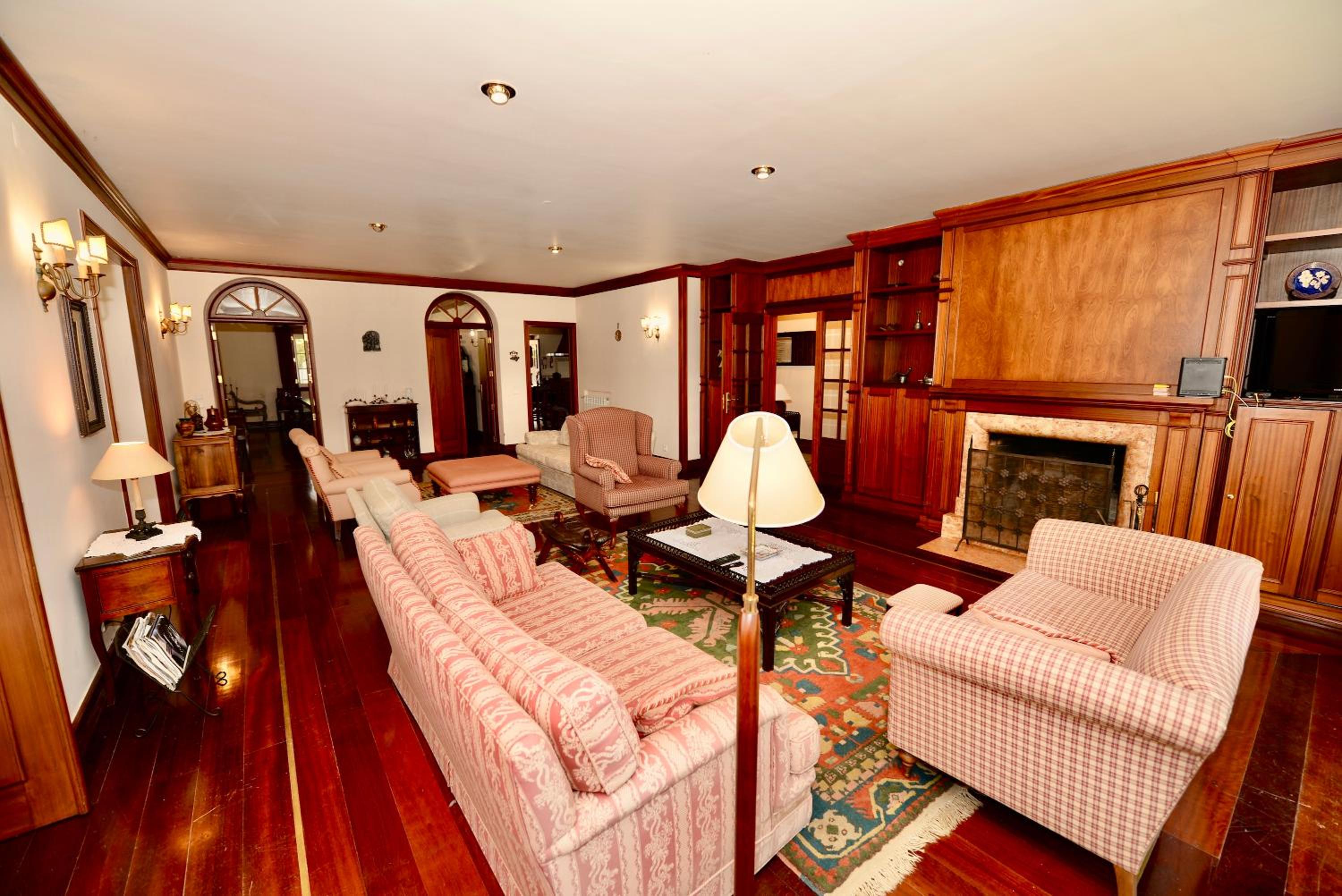 Villa photo 3