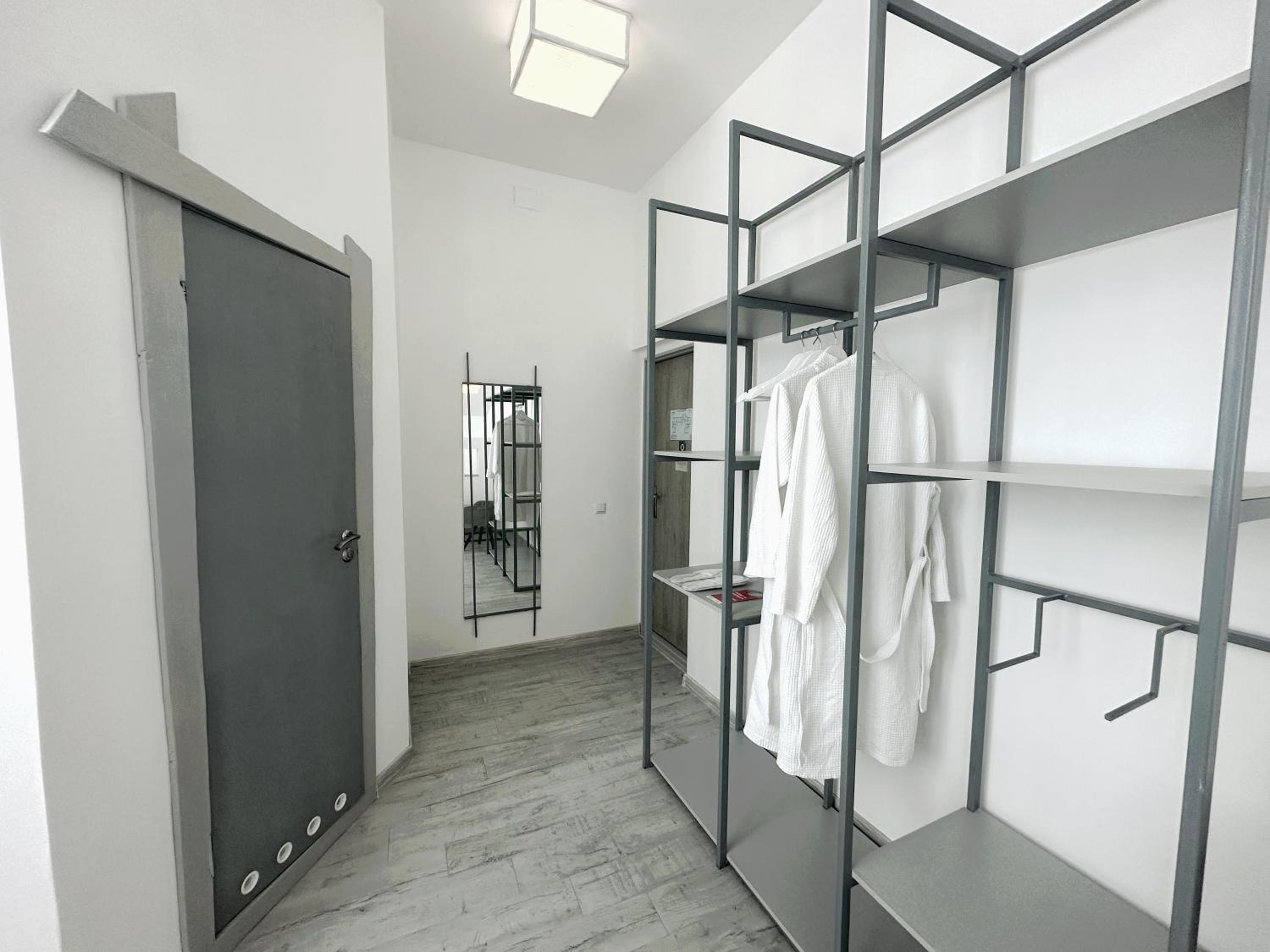 Large Double Room photo 2