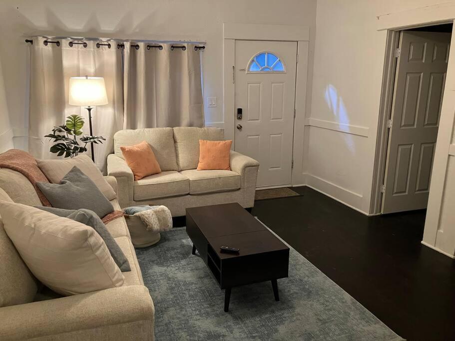 Three-Bedroom House photo 1