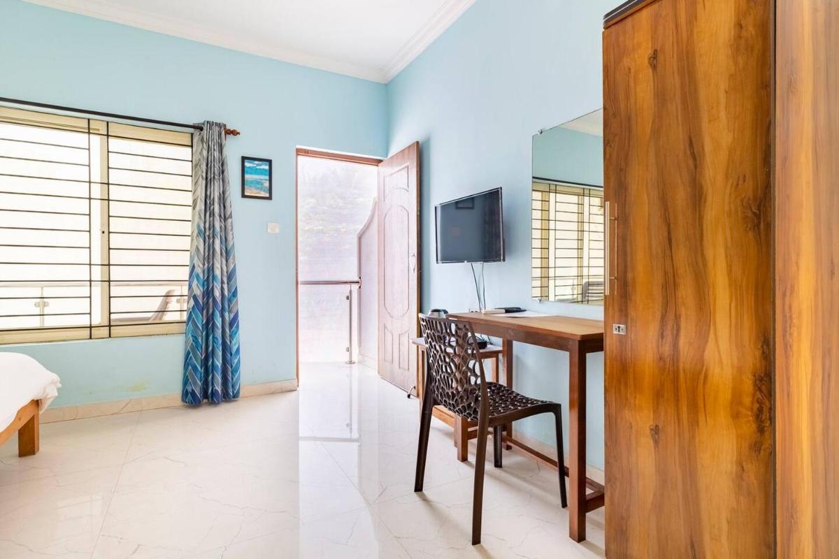 Deluxe Double Room with Extra Bed